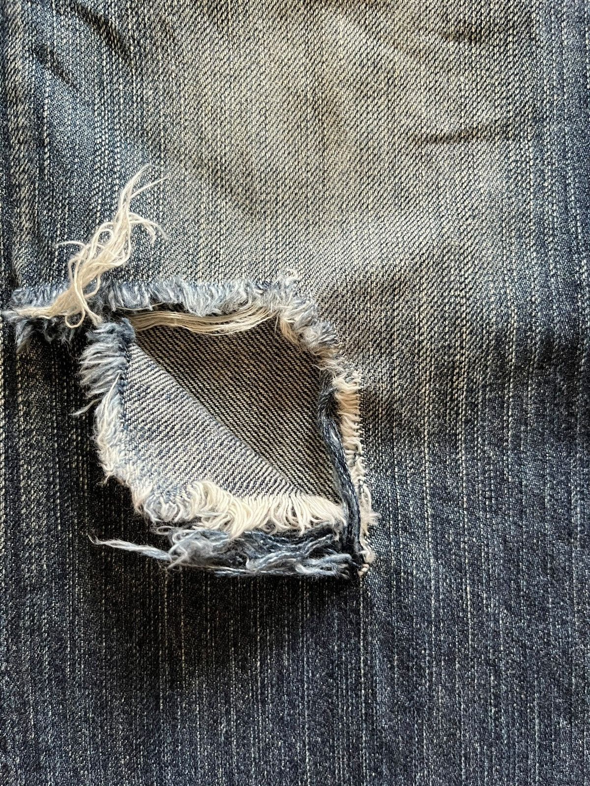 Edwin × Japanese Brand Vintage Japanese Edwin Rusty Mud Wash Ripped Loose Jeans Size US 32 / EU 48 - 5 Thumbnail