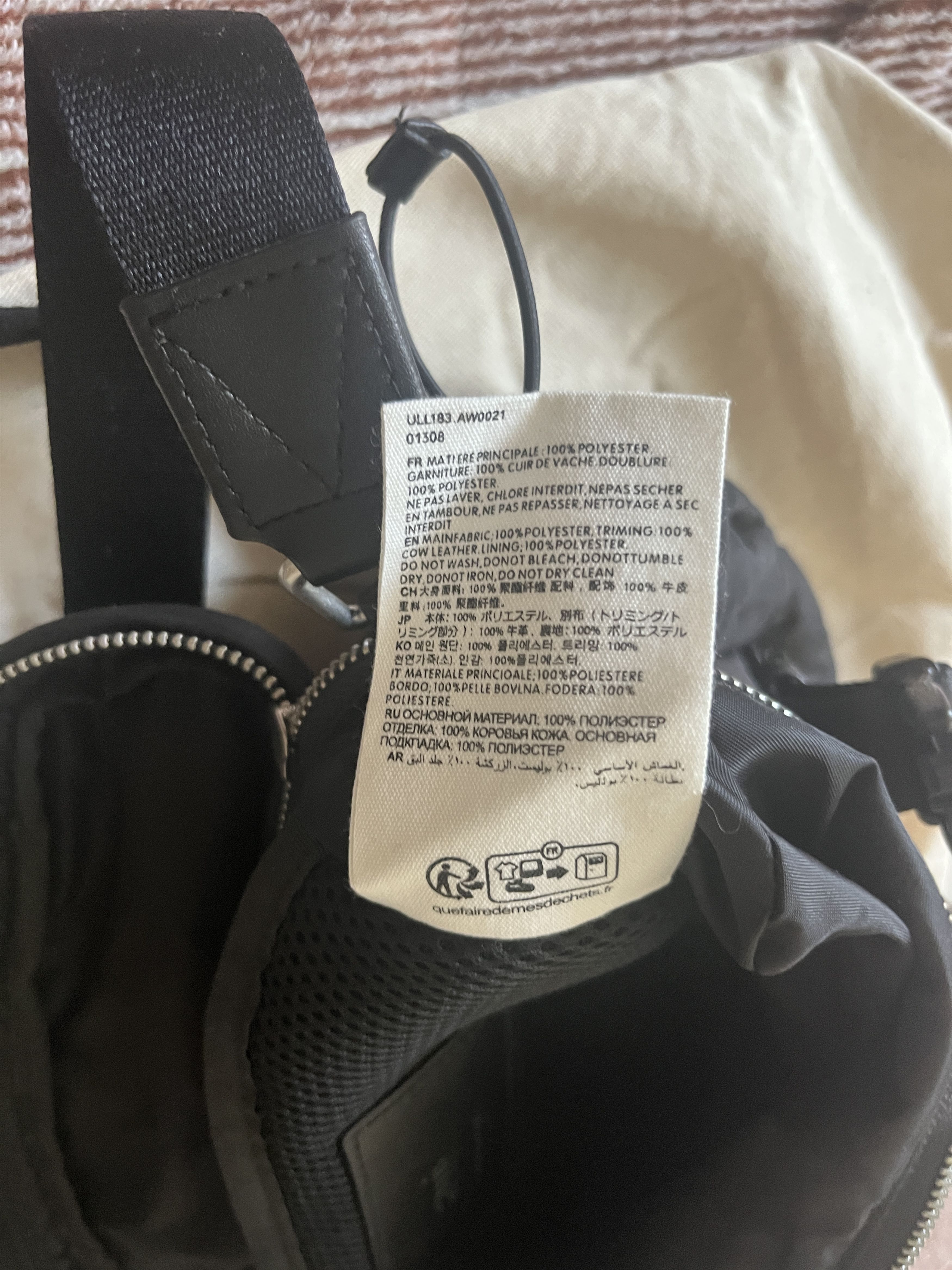 AMI AMI PARIS Black Ami De Coeur Messenger Bag Size ONE SIZE - 8 Thumbnail