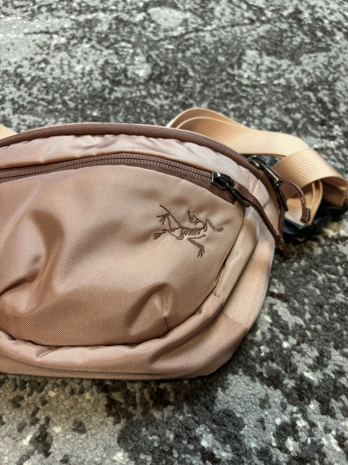 Arc'teryx × Japanese Brand Arc’teryx Mantis 2 Waist Pack Techno Size ONE SIZE - 3 Thumbnail