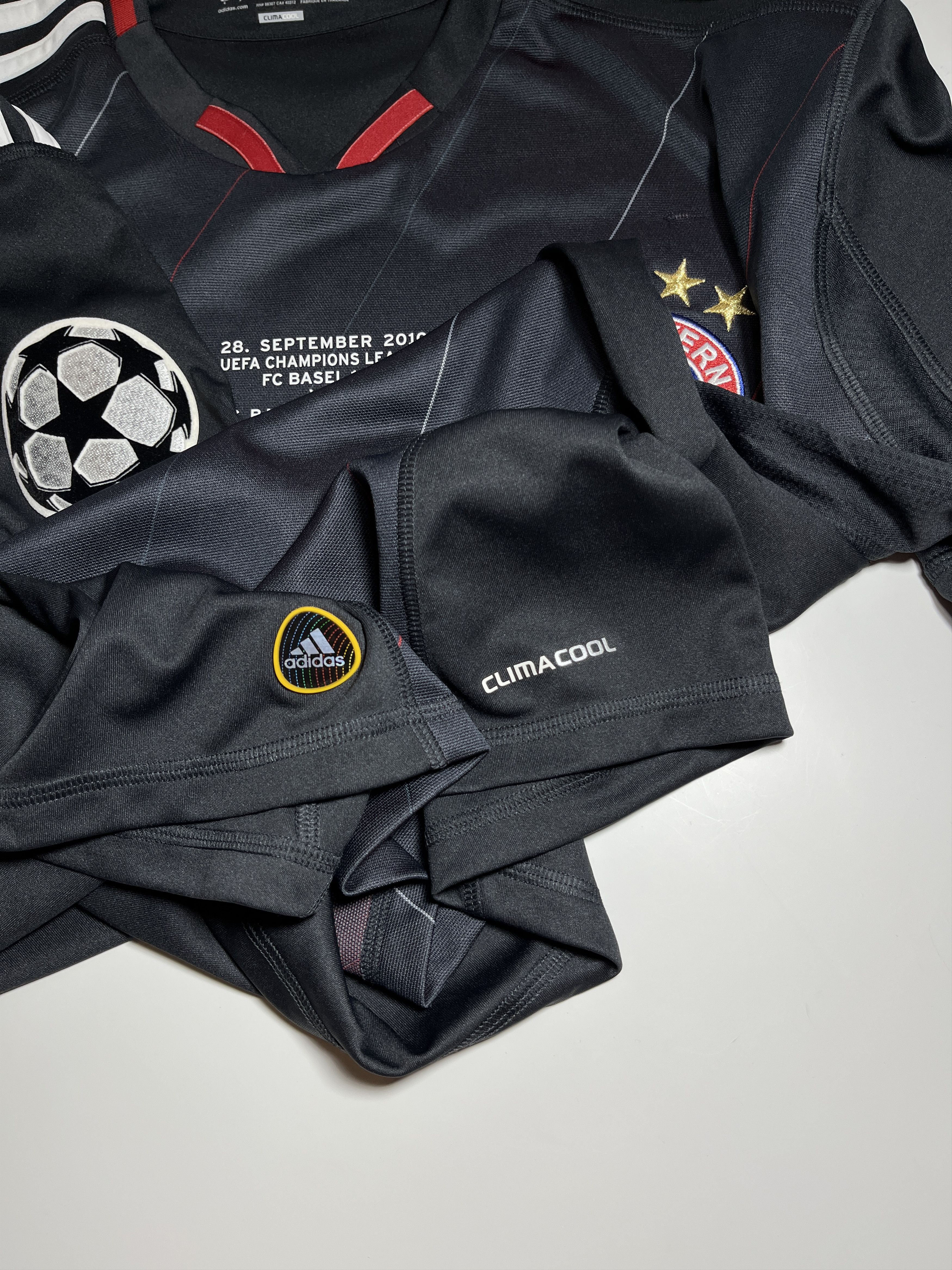 Adidas Bayern Munich 10-11 3rd Match Issue Champions League Jersey Size US L / EU 52-54 / 3 - 9 Thumbnail