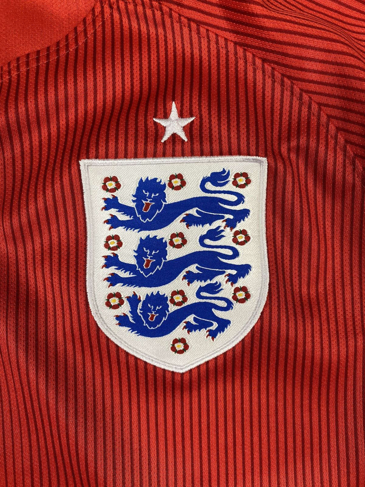 Nike Nike England Home Soccer Jersey Team Size US L / EU 52-54 / 3 - 6 Thumbnail