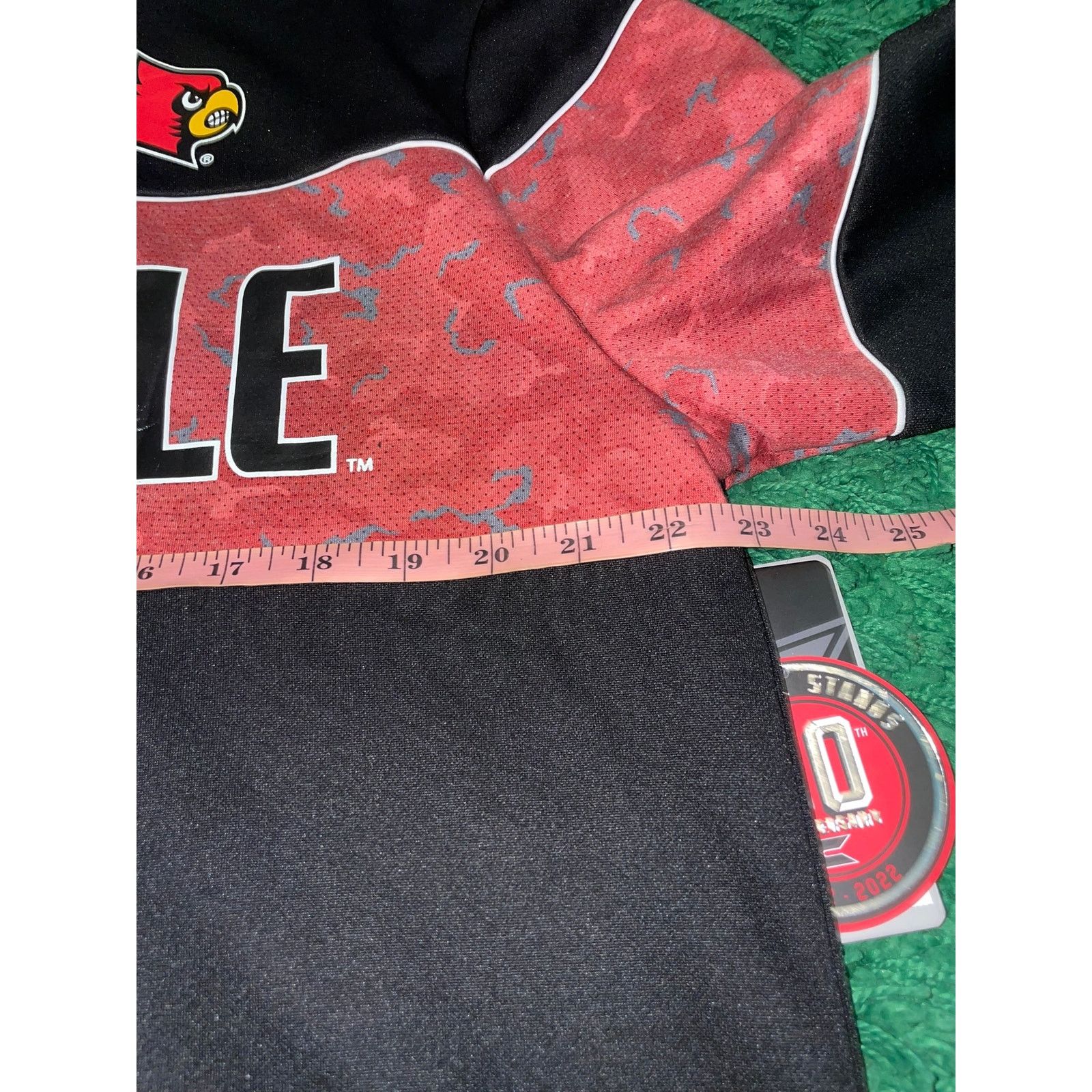 NCAA Louisville Cardinals Hoodie Salesman Sample Rare Large 1/1 Size US L / EU 52-54 / 3 - 8 Thumbnail