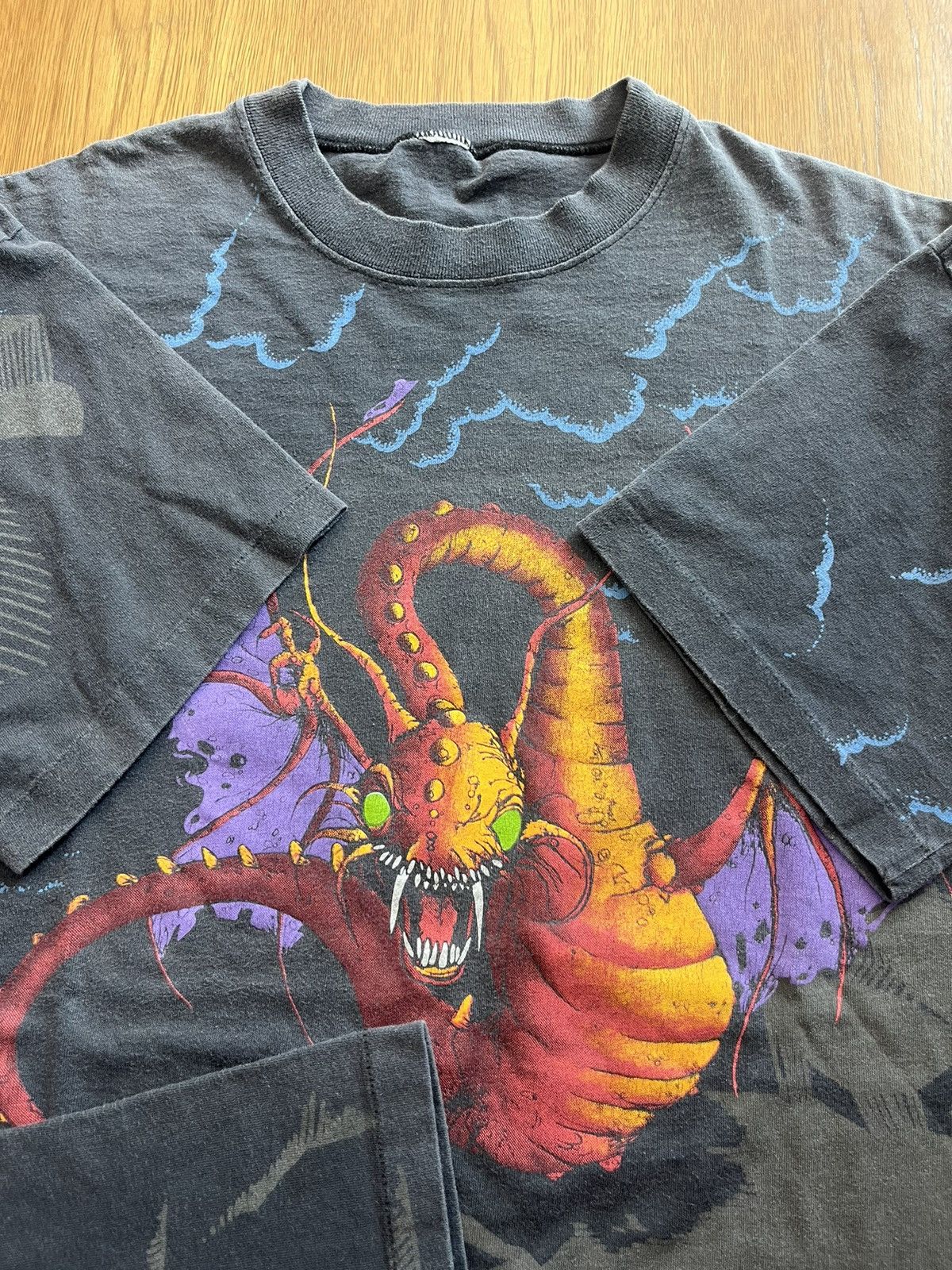 Liquid Blue Vtg Disney Jabberwocky Villains Alice in Wonderland 90’s tee Size US XL / EU 56 / 4 - 10 Thumbnail