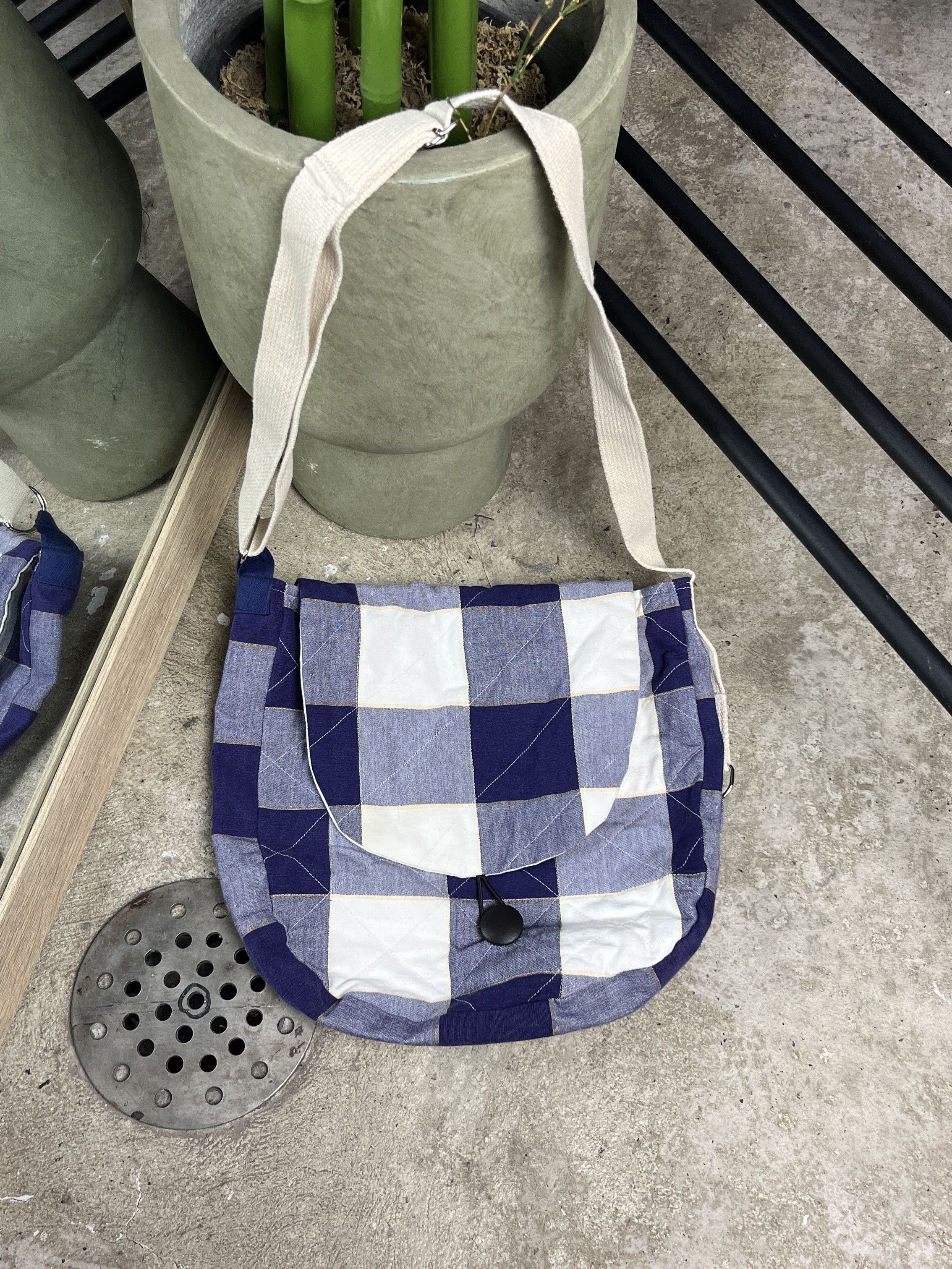 Vintage 2000s REVERSIBLE CANVAS PATCHWORK SHOULDER BAG - № 6203 Size ONE SIZE - 2 Thumbnail