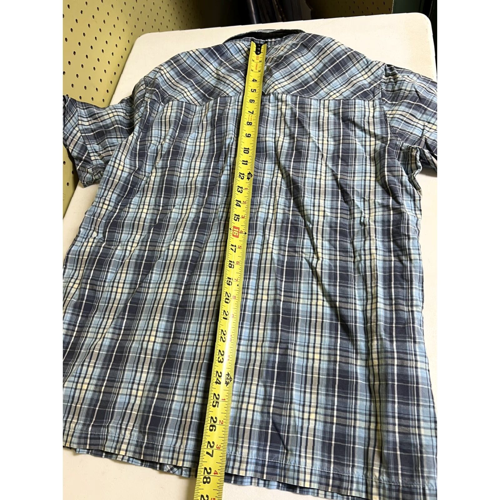Vintage KUHL SUNCEL MEN'S PLAID BUTTON UP BLUE WHITE SHIRT MEDIUM Size M Casual Shirt Mens Size US M / EU 48-50 / 2 - 6 Thumbnail