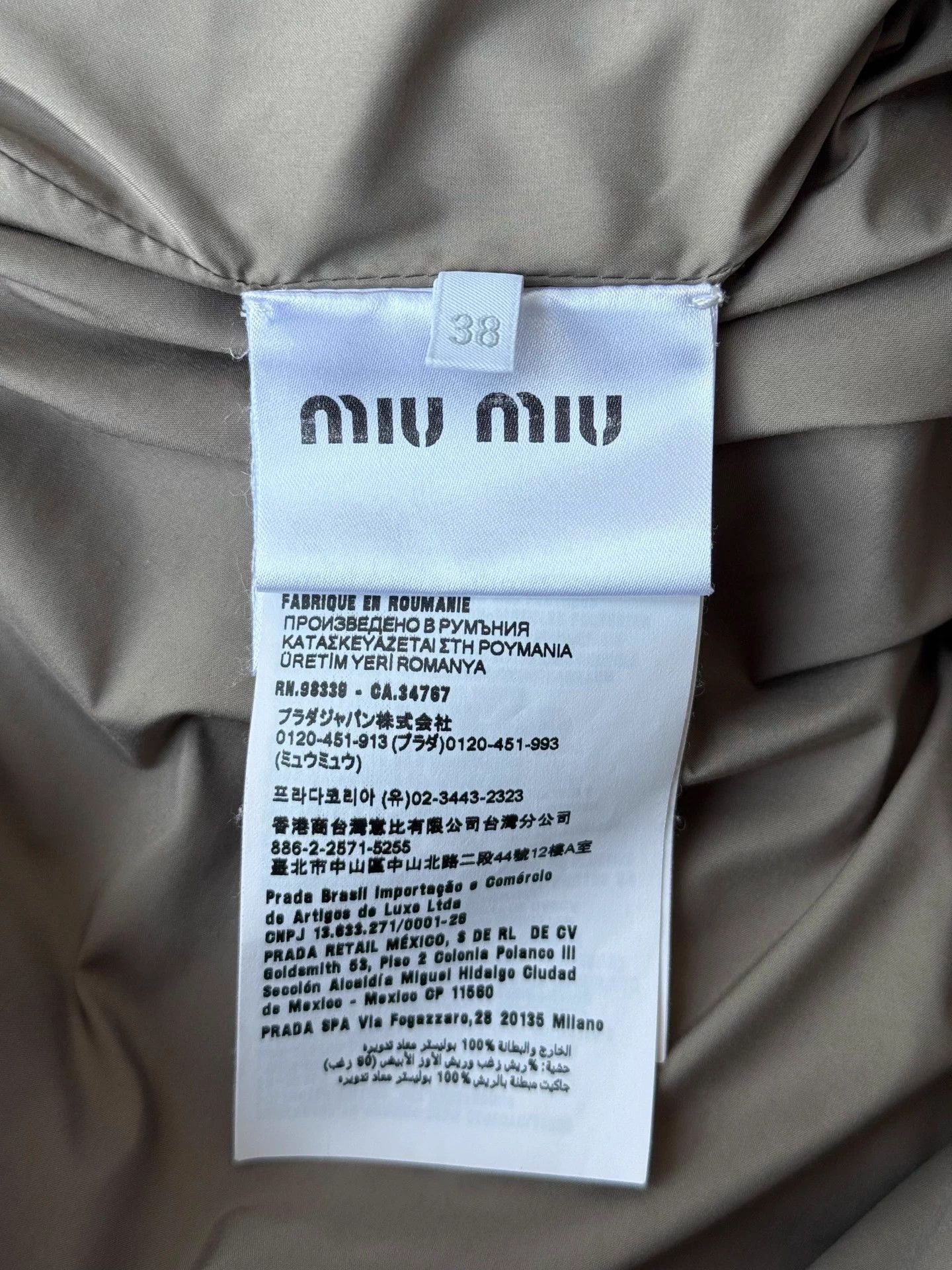 Miu Miu MIU MIU 25ss down vest 38 Like new Size S / US 4 / IT 40 - 5 Thumbnail