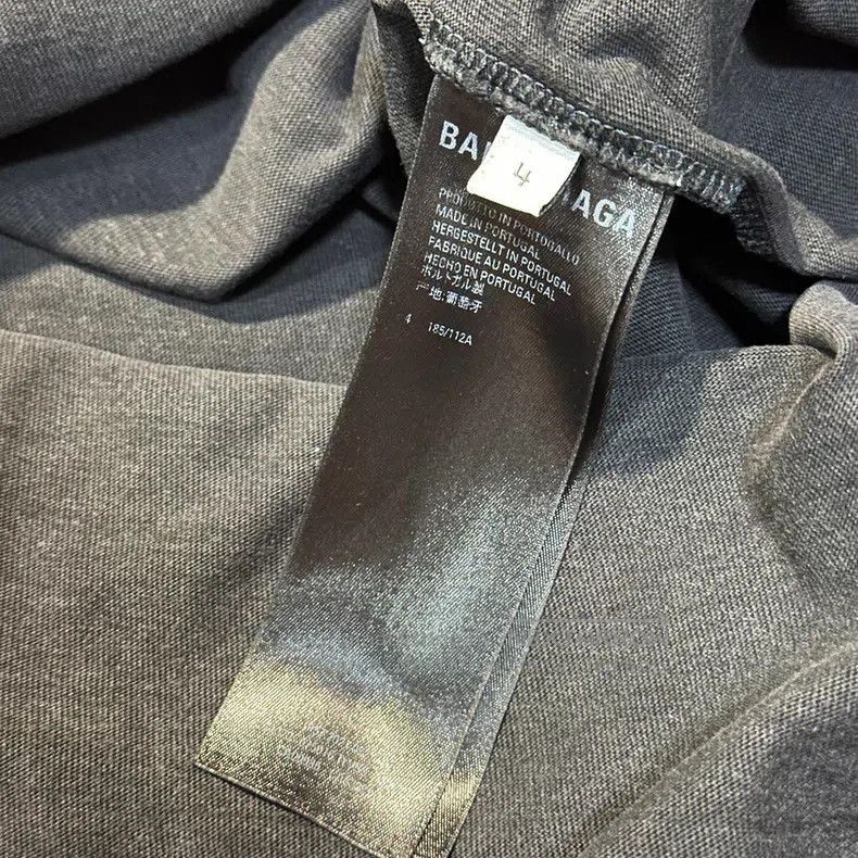 Balenciaga Balenciaga Distressed Washed Reverse Embroidered Logo T-Sh Size US XL / EU 56 / 4 - 7 Thumbnail