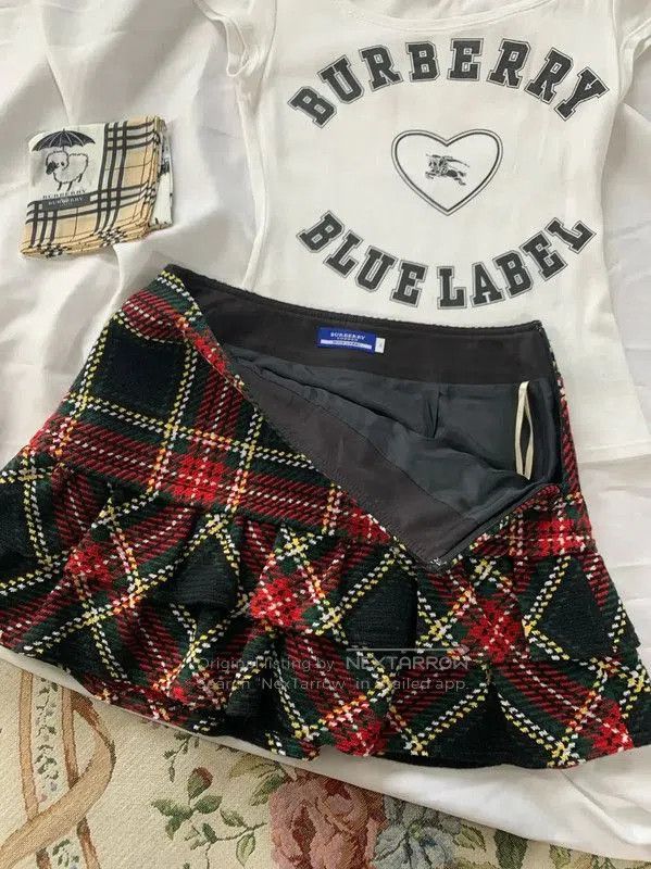 Burberry Burberry Red Cotton Skirt for Women. Size 23" - 3 Thumbnail