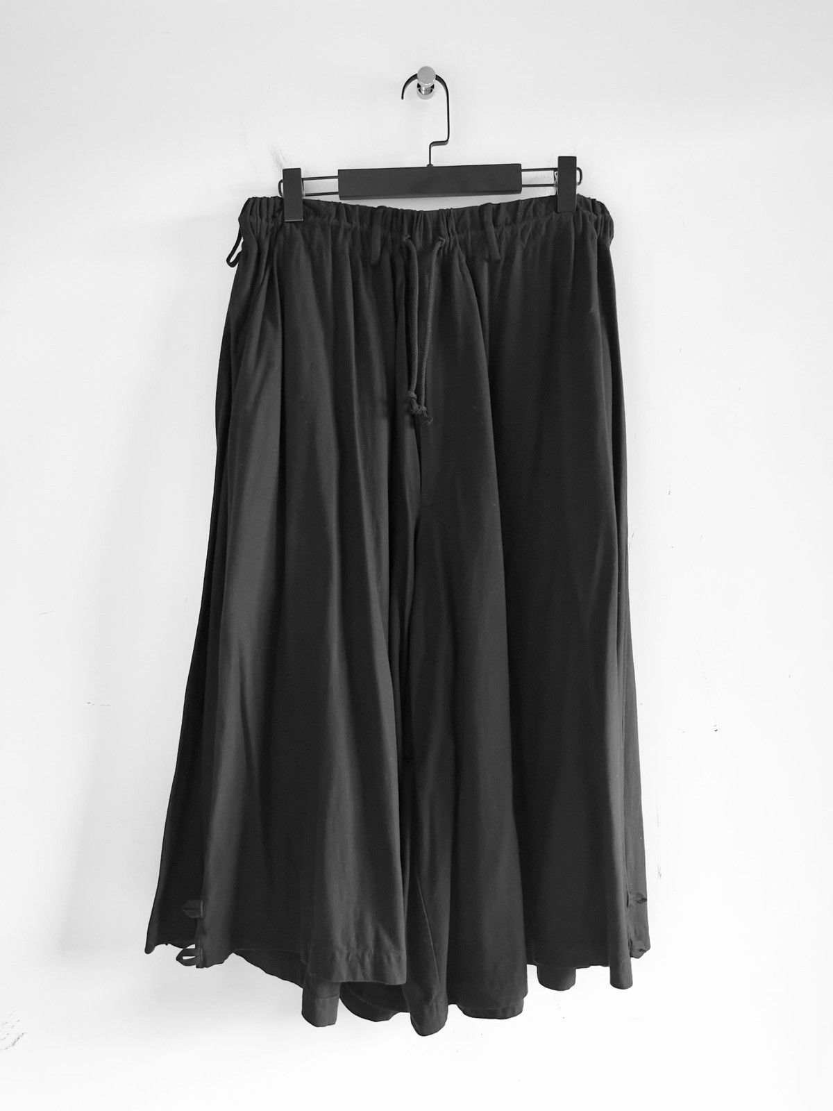 Yohji Yamamoto Yohji Yamamoto Pour Homme 22SS - BOX PLEATS WIDE PANTS Skirt Size US 32 / EU 48 - 1 Thumbnail