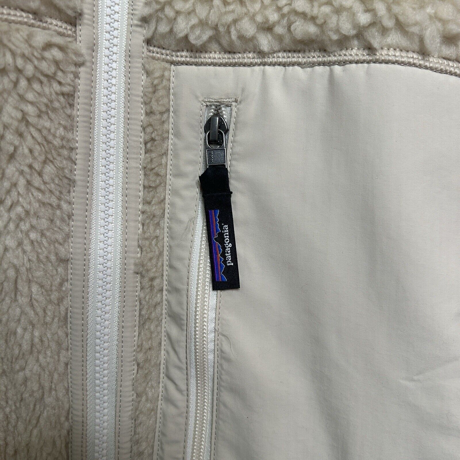 Patagonia Patagonia Classic Retro-X WMNS Jacket “Dark Natural" Size XXL / US 16-18 / IT 52-54 - 4 Thumbnail