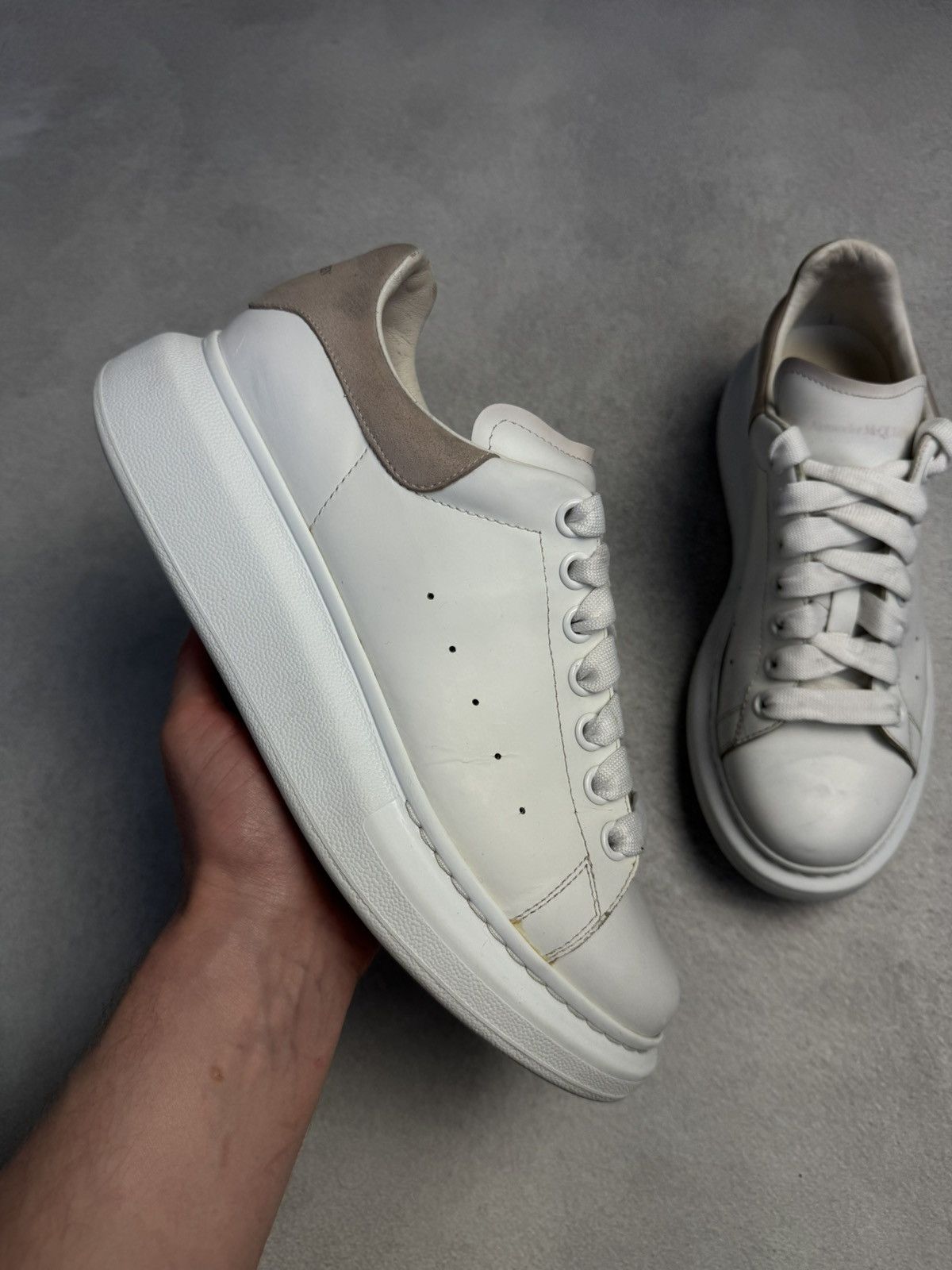 Alexander McQueen Alexander McQueen Oversized Leather Sneakers White size41 Size US 8 / EU 41 - 6 Thumbnail