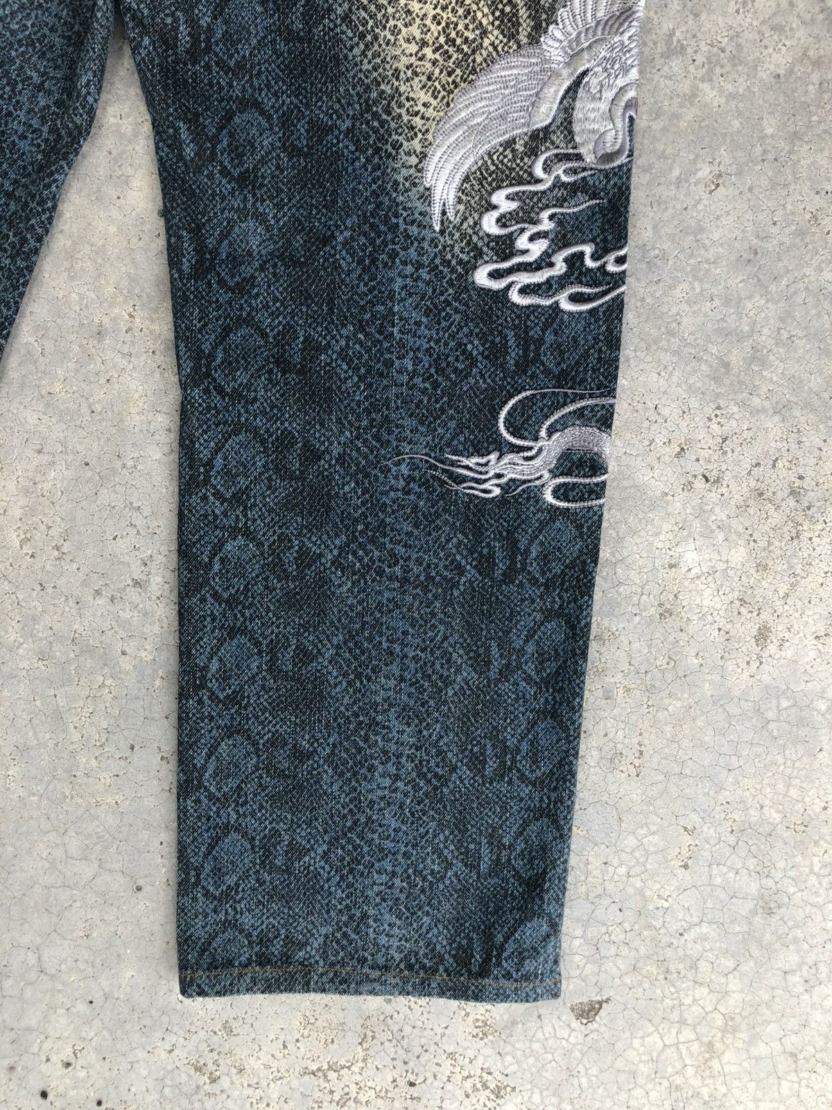 Karakuri Tamashii Karakuri Tamashii Embroidered Snake Skin Size US 32 / EU 48 - 14 Thumbnail