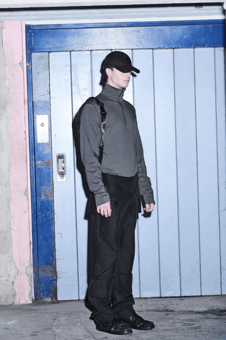GR10K MPa HALF ZIP JERSEY (CHARCOAL) , PLASTICPRODUCT Size US S / EU 44-46 / 1 - 5 Thumbnail