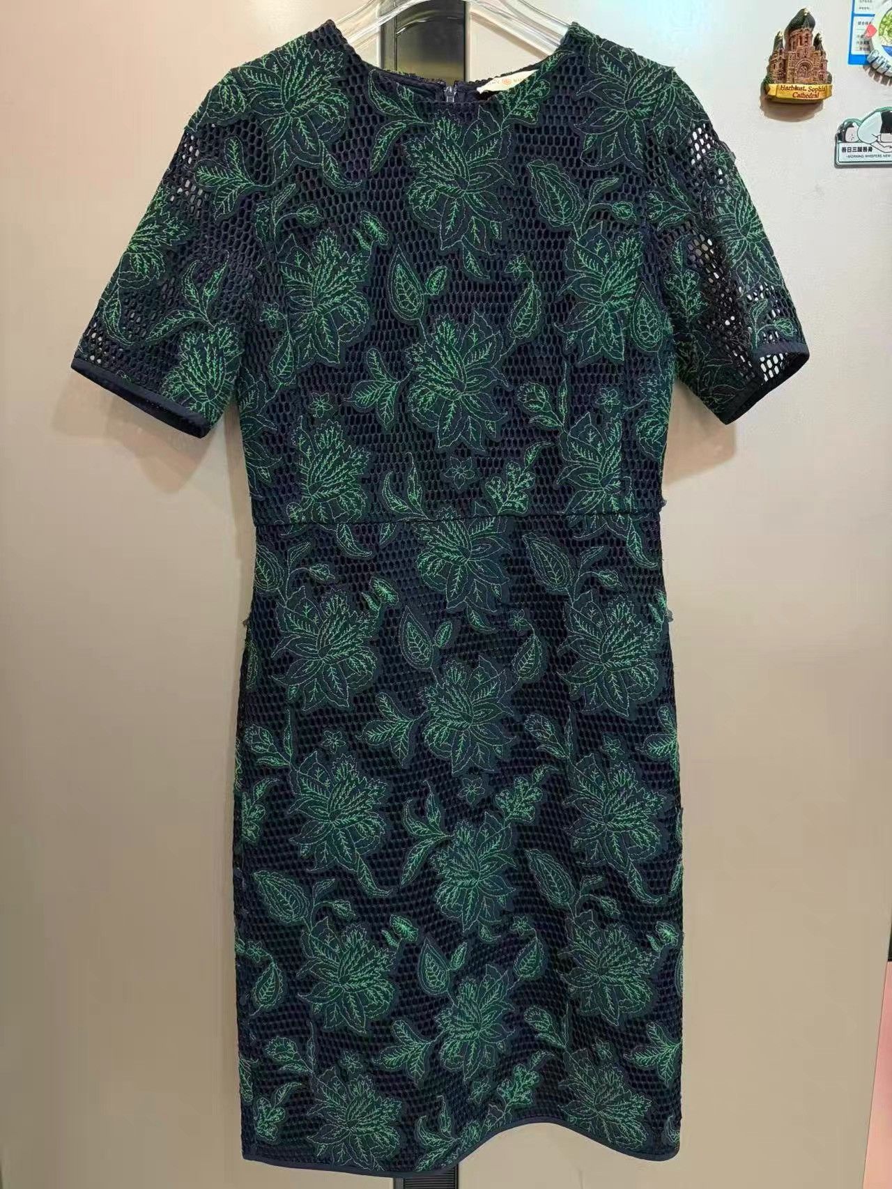 Tory Burch TORY BURCH Hollowed-out Dress K31 Size XS / US 0-2 / IT 36-38 - 1 Thumbnail