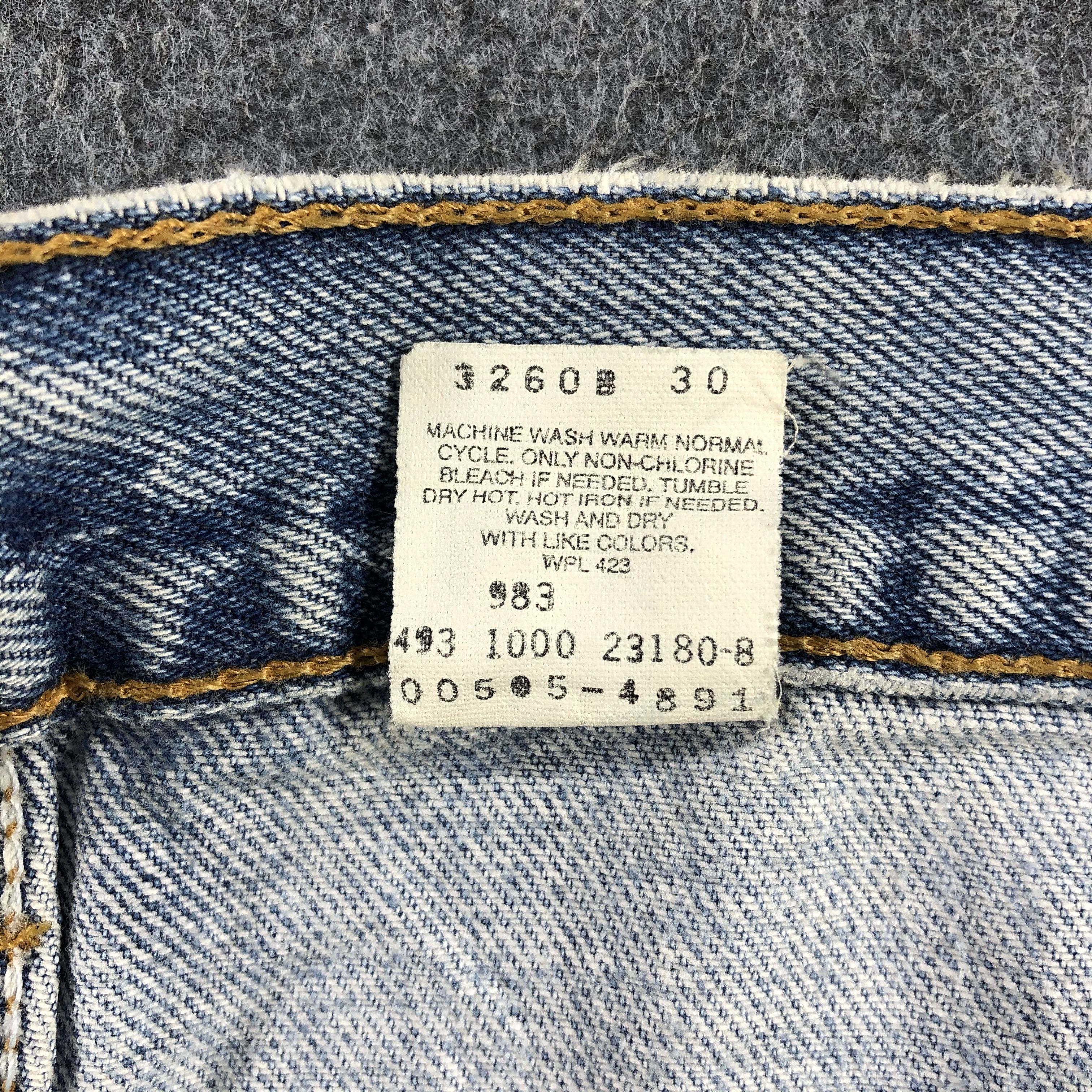 Levi's Vintage 90s Light Wash Levis 505 Jeans-J2126 Size US 39 - 14 Thumbnail