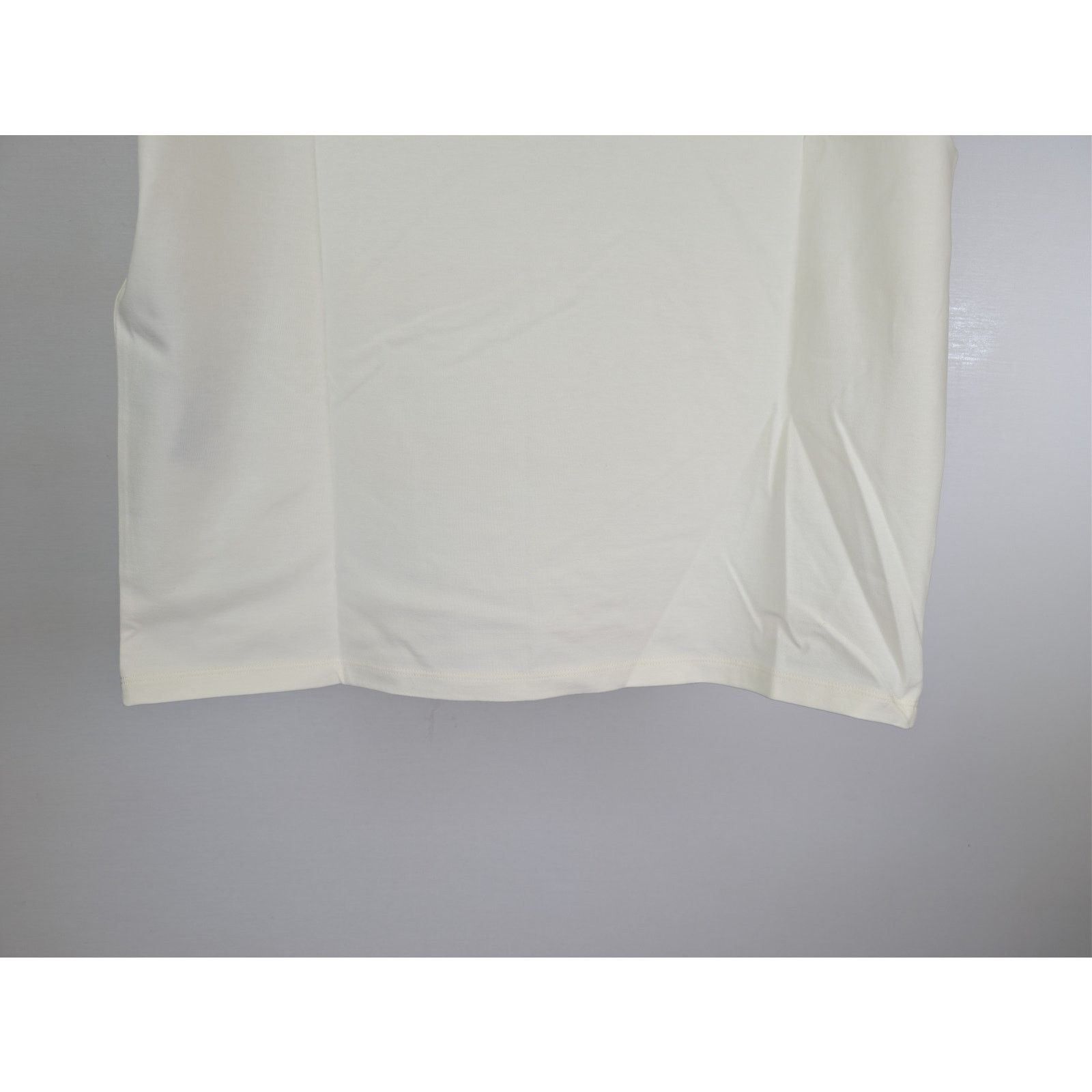 Gucci o1rshd1 Gucci Logo Tee T-Shirt in White/Cream Size US L / EU 52-54 / 3 - 10 Thumbnail