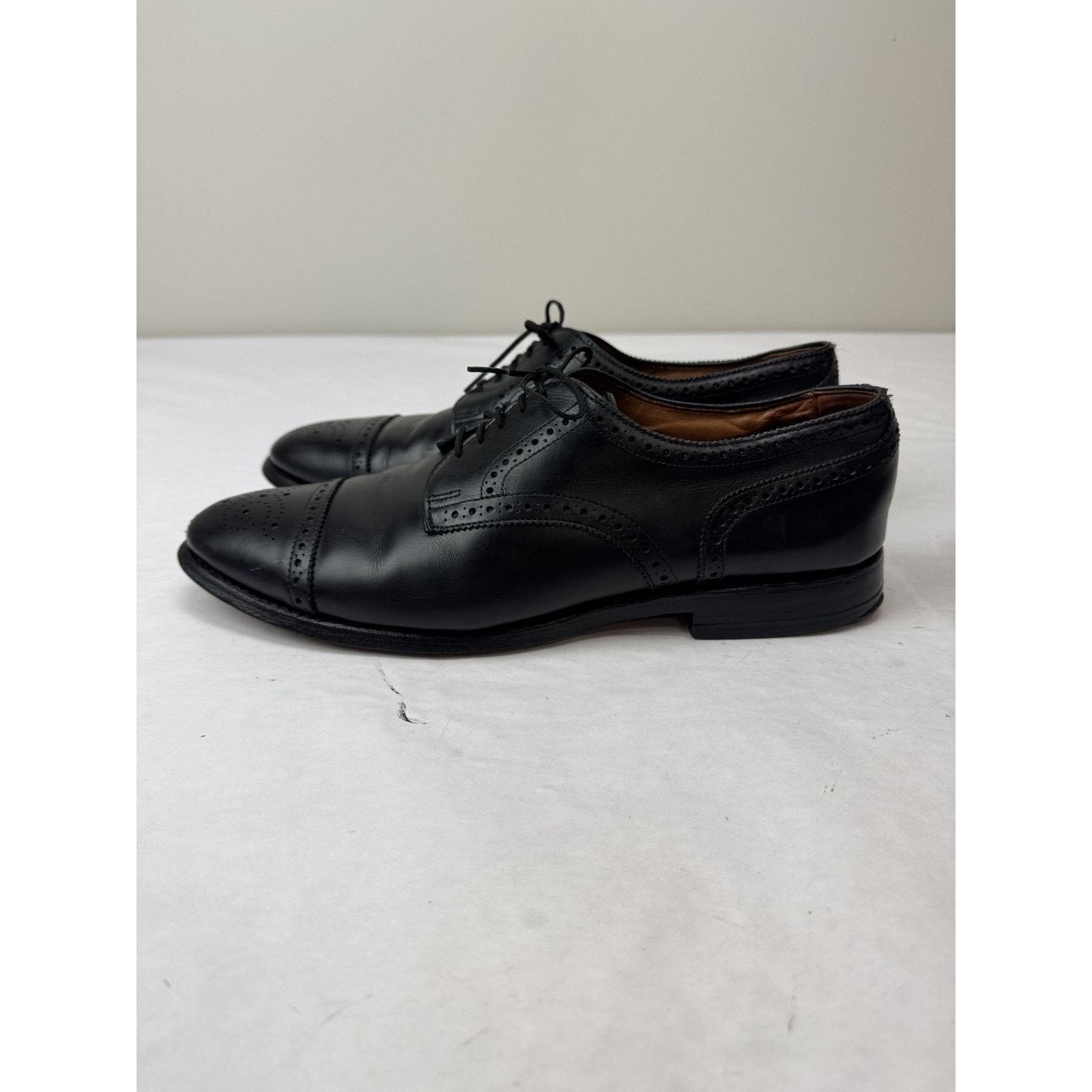 Allen Edmonds Allen Edmonds Sanford Oxford Black Leather Dress Shoe 10.5 B Size US 10.5 / EU 43-44 - 3 Thumbnail