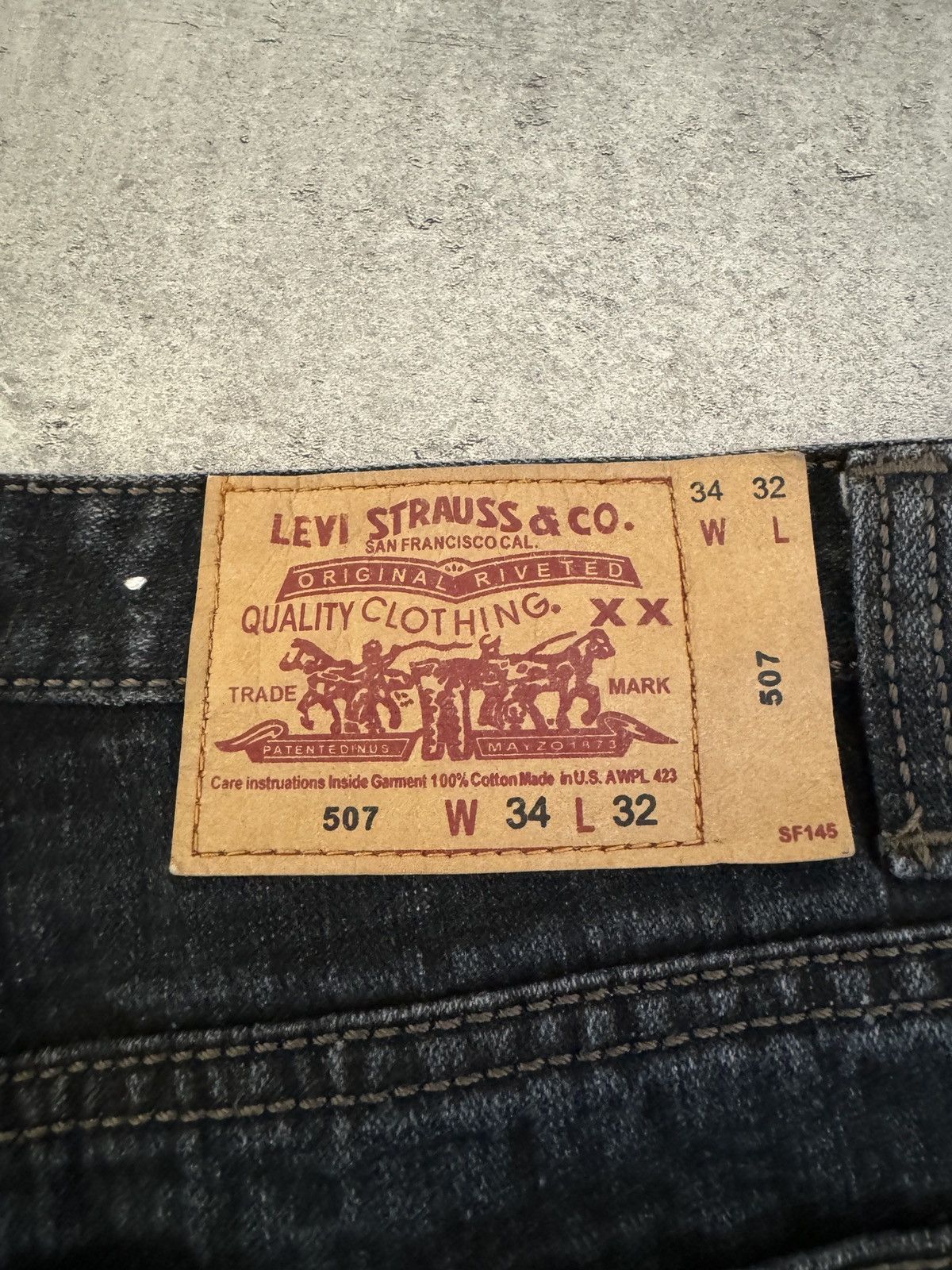 Levi's × Vintage Levi’s 507 Vintage Baggy Jeans Denim black 90s rap skate y2k Size US 34 / EU 50 - 3 Thumbnail