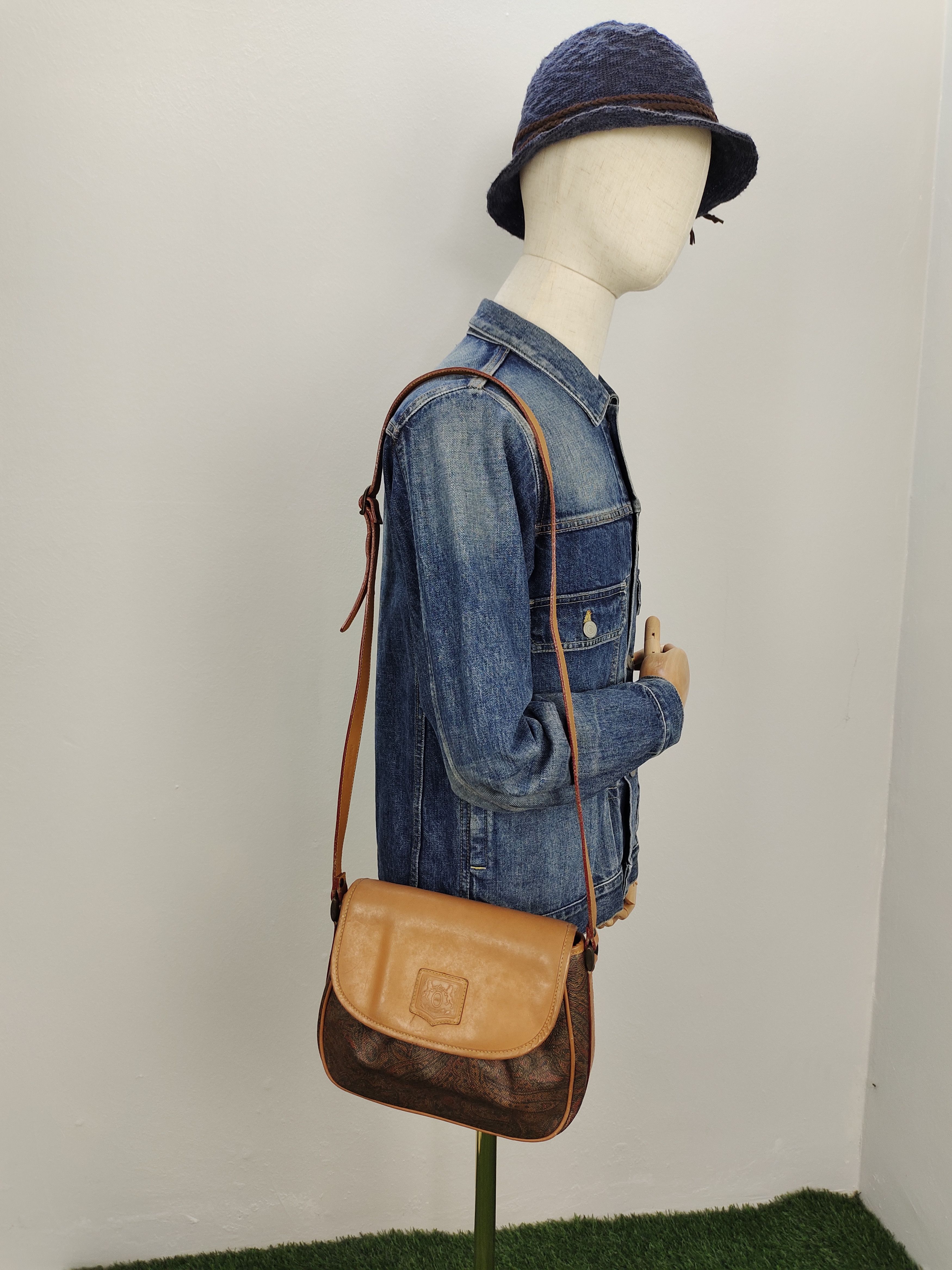 Leather Vintage 80s Linea Gani Floral Japan Patina Crossbody Bag Size ONE SIZE - 2 Thumbnail