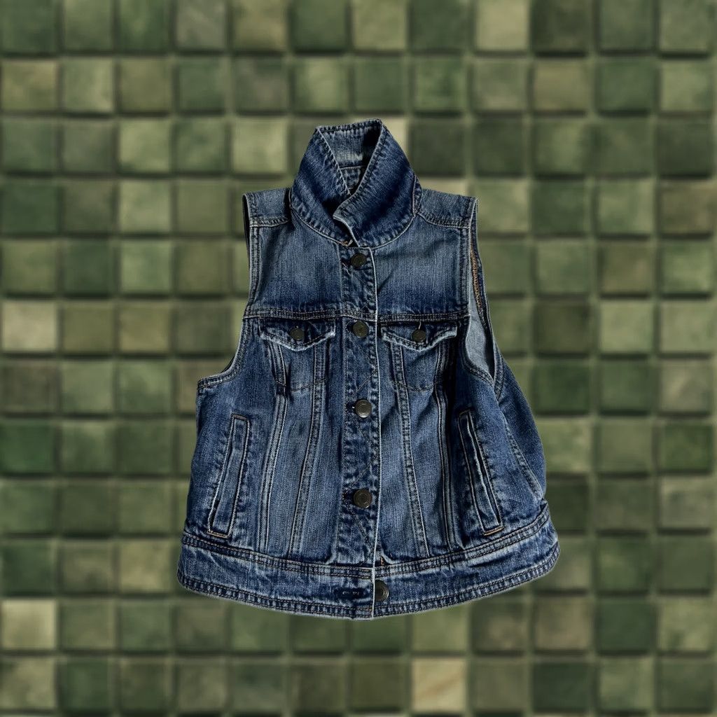 American Eagle Outfitters VINTAGE American Eagle Outfitters Denim Vest Women’s Short Sleeveless Blue Medium Wash Pockets Size M Size M / US 6-8 / IT 42-44 - 1 Thumbnail