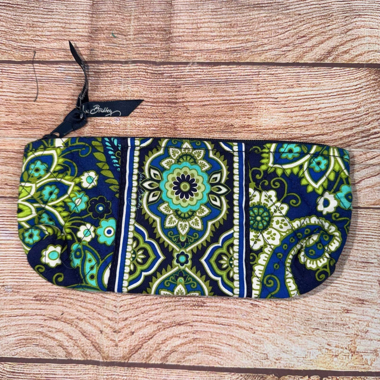 Other Vera Bradley Quilted Cosmetic Bag in Blue and Green Paisley Size ONE SIZE - 1 Thumbnail