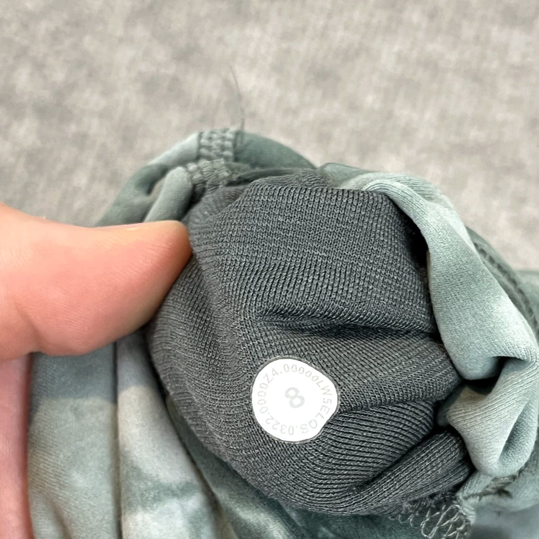 Lululemon VINTAGE Lululemon Wunder Train Tights Women Size 8 Ankle Green Tie Dye Activewear Yoga Gym Size 30" / US 8 / IT 44 - 4 Thumbnail