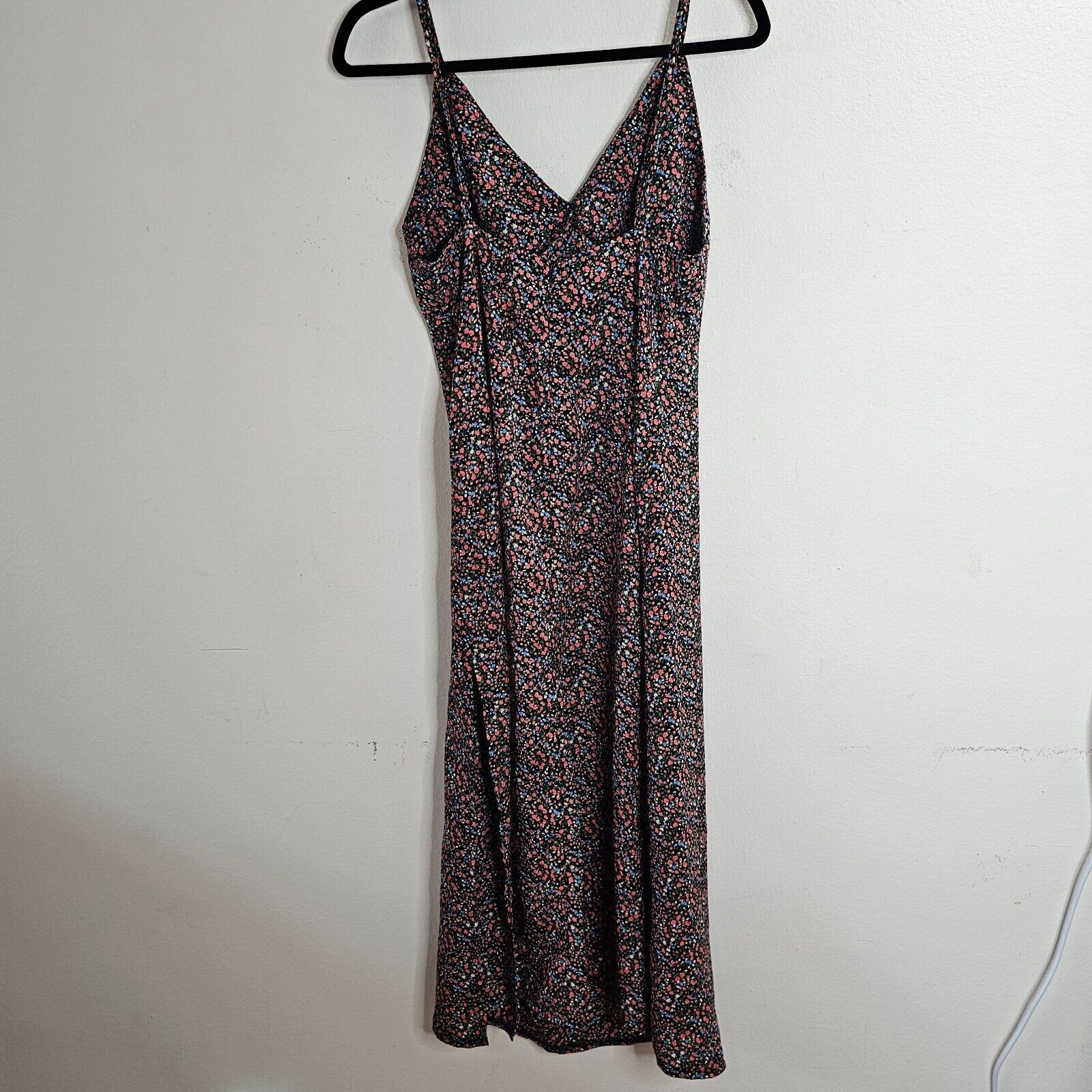 Other Polly Black Floral Print VNeck Spaghetti Strap Slit Dress 6 Size M / US 6-8 / IT 42-44 - 4 Thumbnail