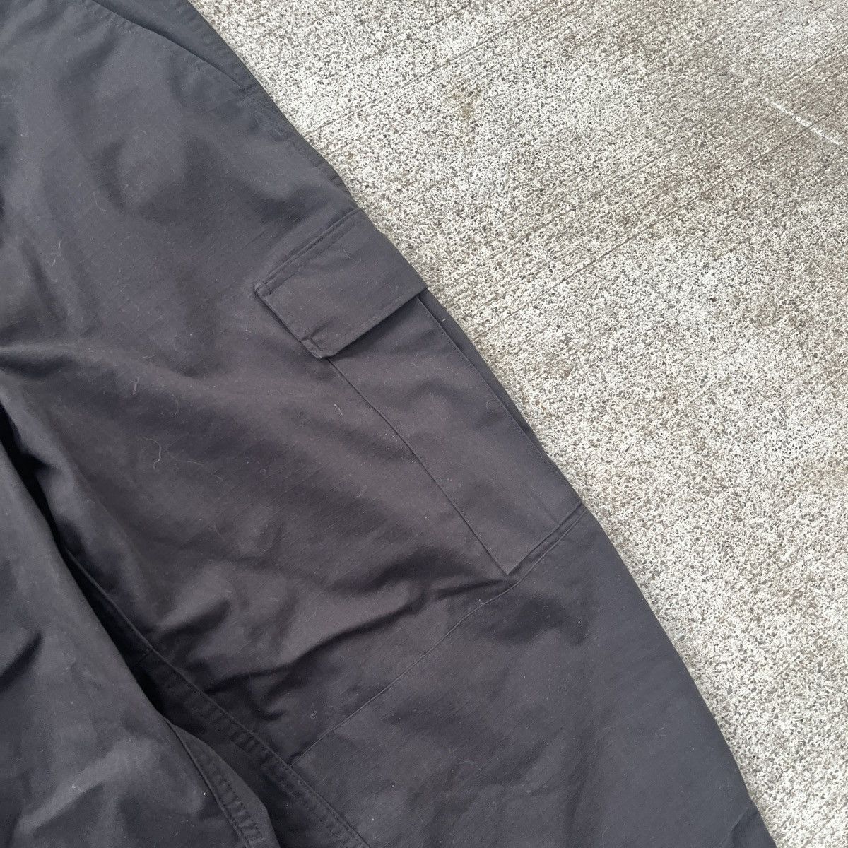 Vintage Vintage Black Military Cargo Pants 34x30 Size US 34 / EU 50 - 4 Thumbnail