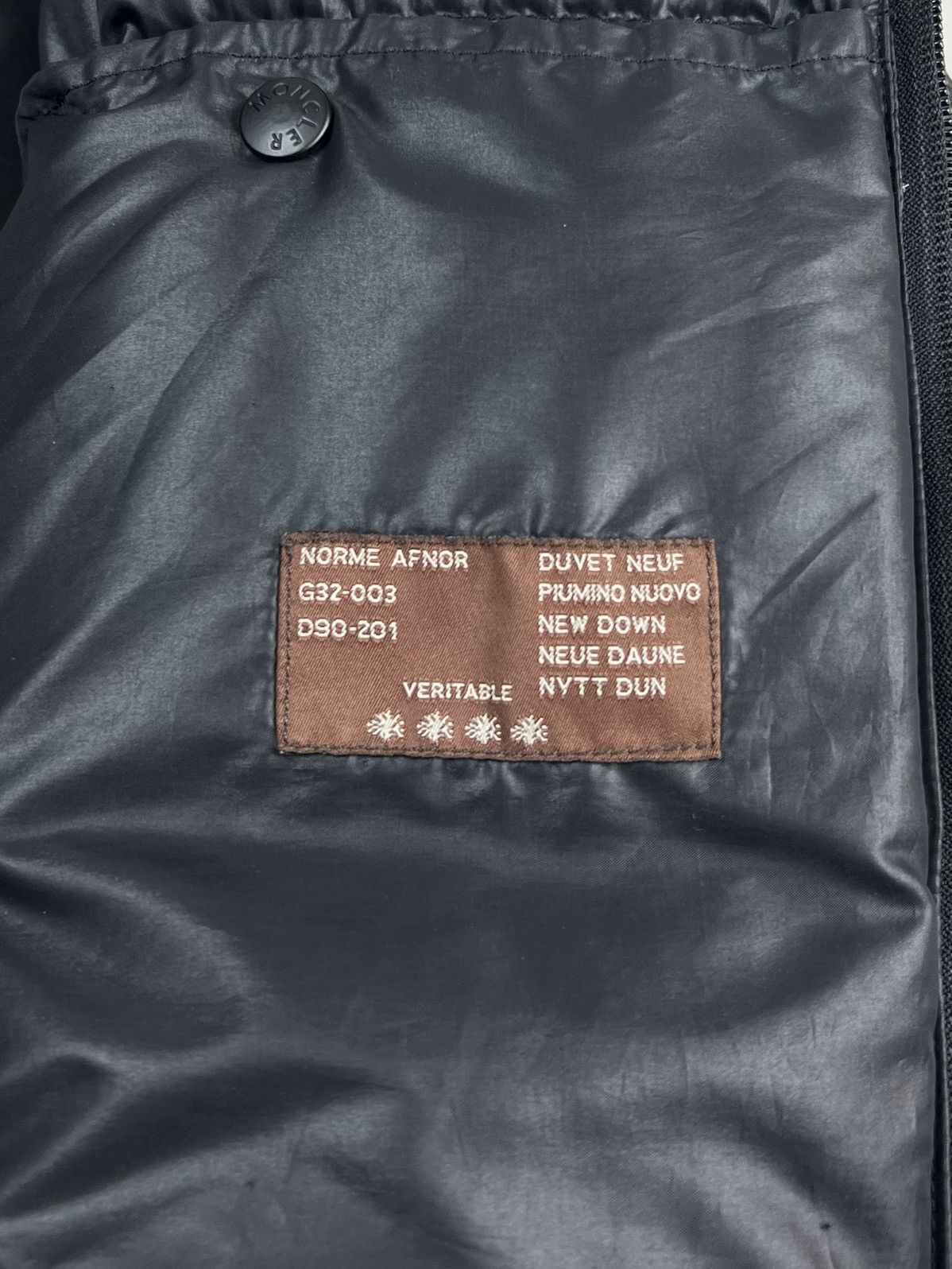 Moncler MONCLER Jacket Down Puffer Patch Logo Black Vintage Rare Men Size US S / EU 44-46 / 1 - 13 Thumbnail