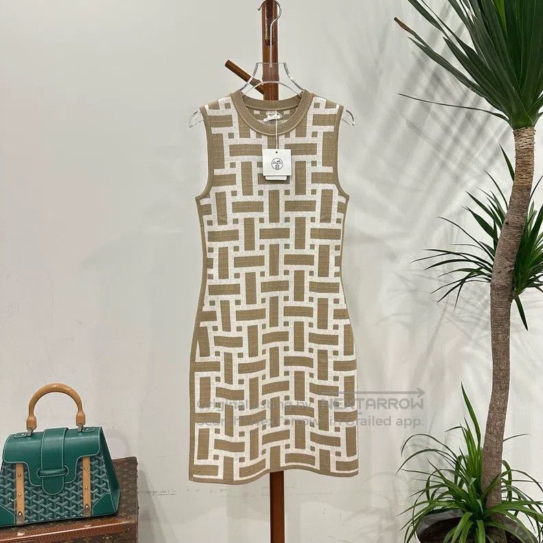 Hermes Hermes Dress Size XS / US 0-2 / IT 36-38 - 1 Thumbnail