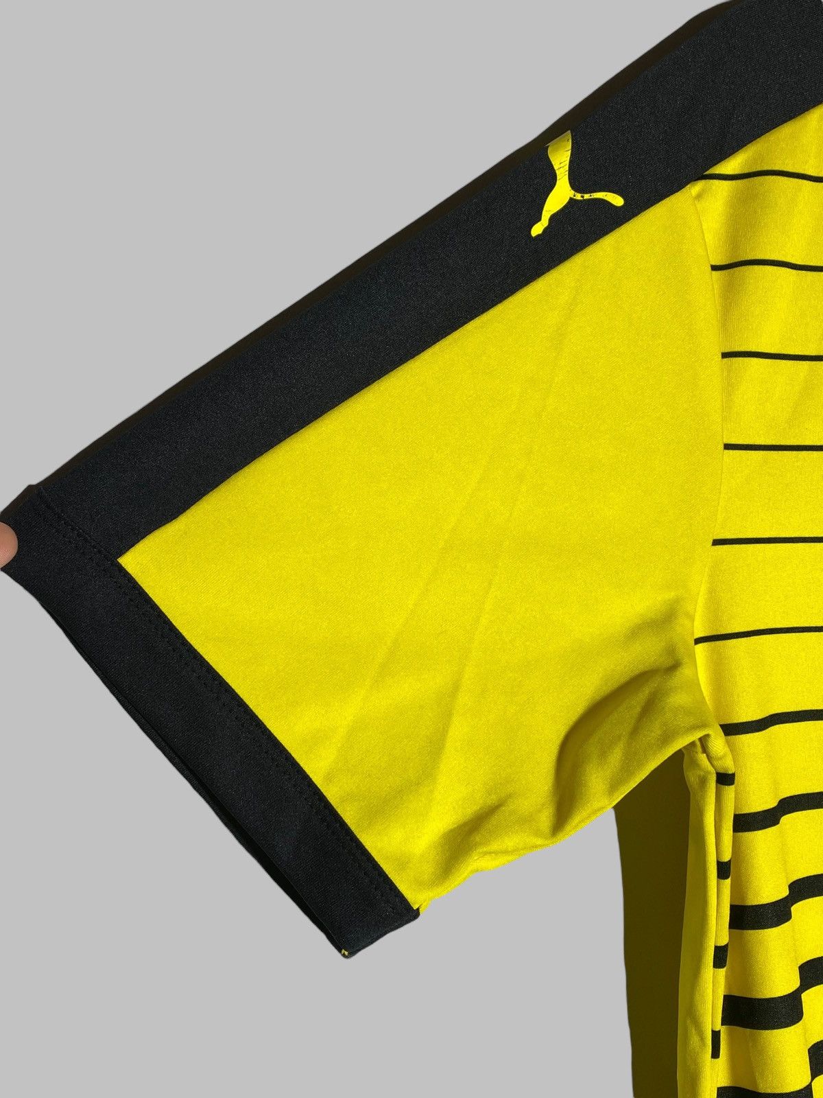 Puma Puma Watford 2015/16 Home Football Shirt Soccer Jersey Size US L / EU 52-54 / 3 - 7 Thumbnail