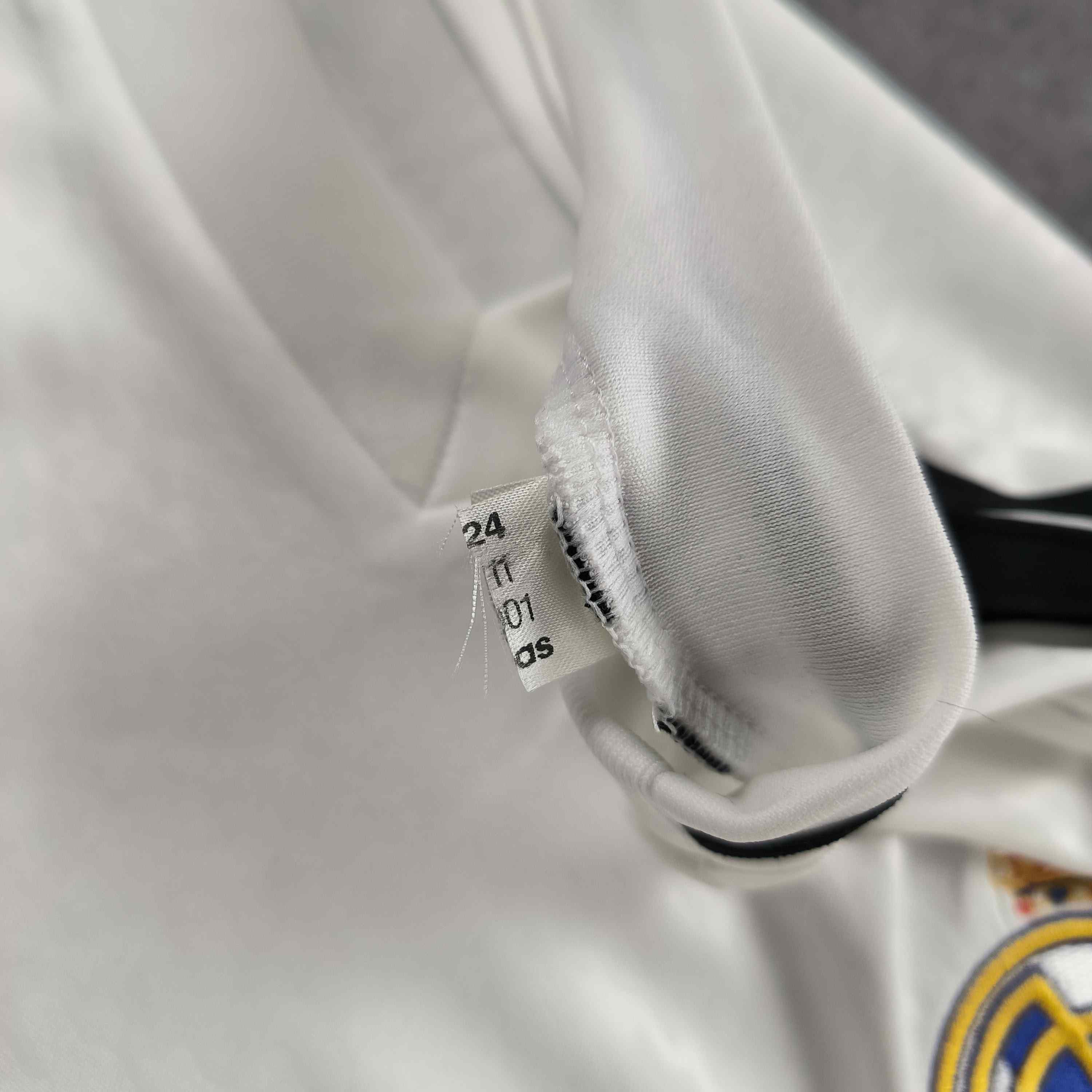 Adidas Real Madrid 24-25 Adidas home football jersey shirt size XL Size US XL / EU 56 / 4 - 6 Thumbnail