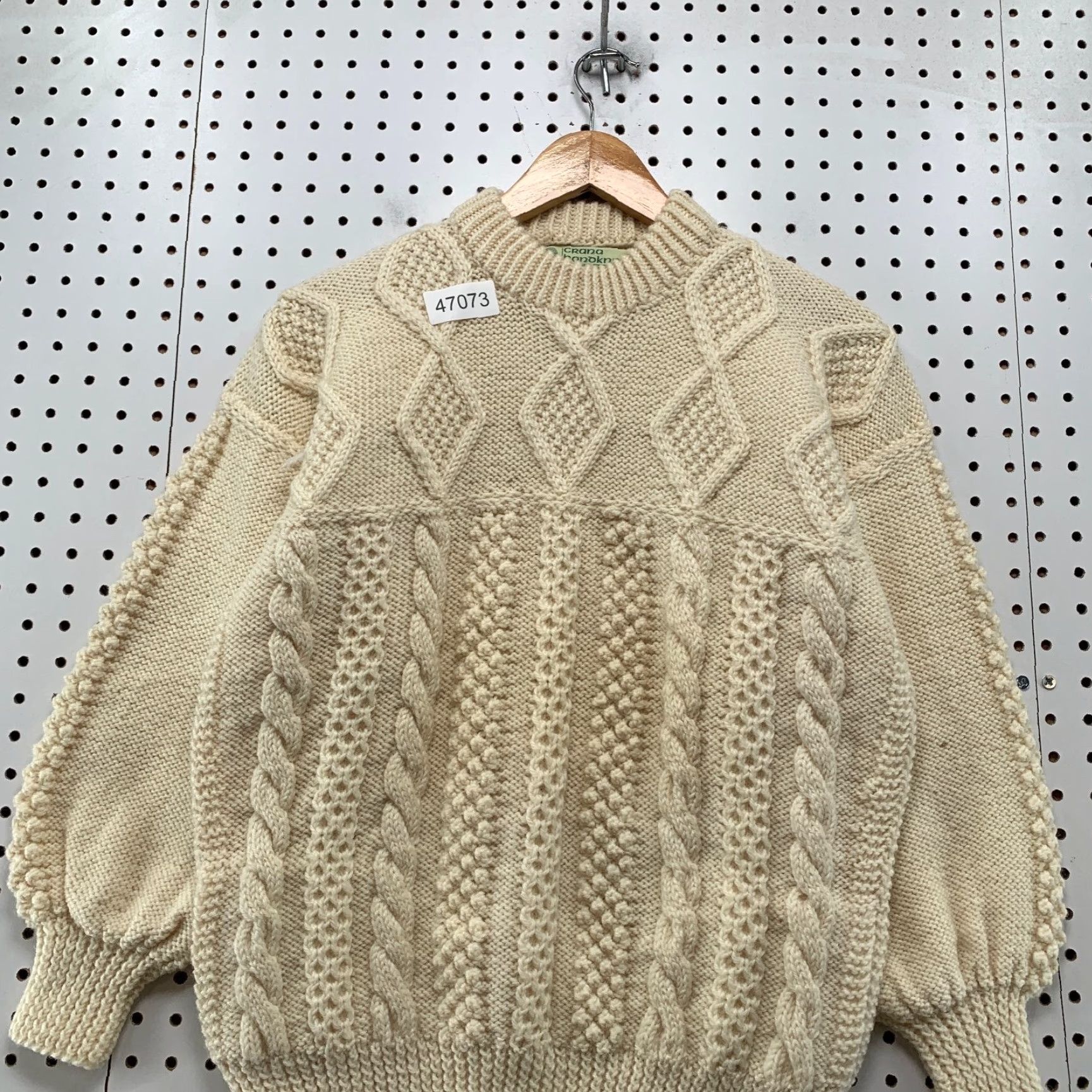 Vintage VINTAGE Crana Handknits Wool Sweater Womens M Beige Cable Chunky Knit Ireland Pullover Winter Casual Womens Size M / US 6-8 / IT 42-44 - 4 Thumbnail