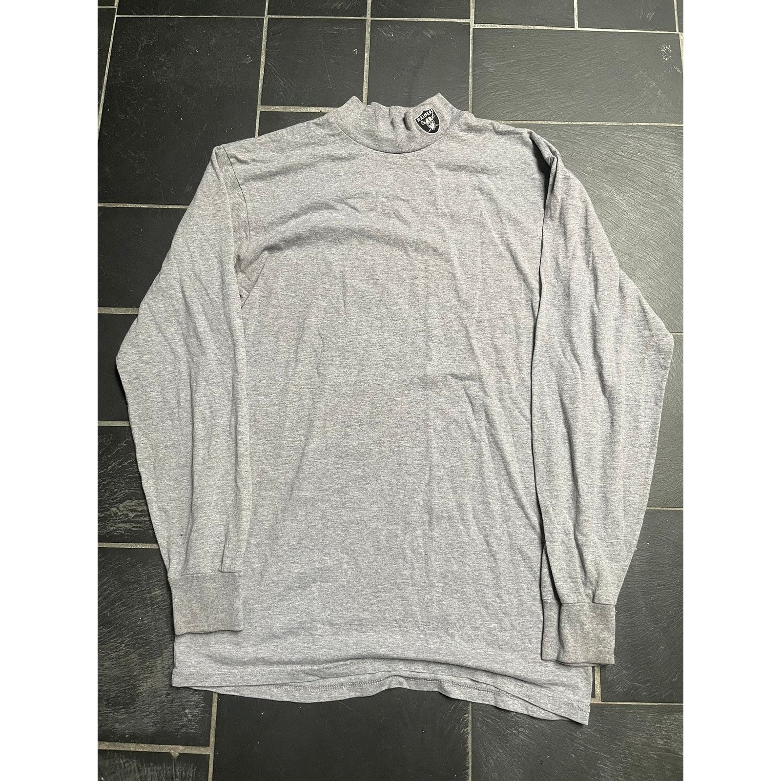 Other Vintage Raiders Grey Long Sleeve Size Large Size US L / EU 52-54 / 3 - 2 Thumbnail