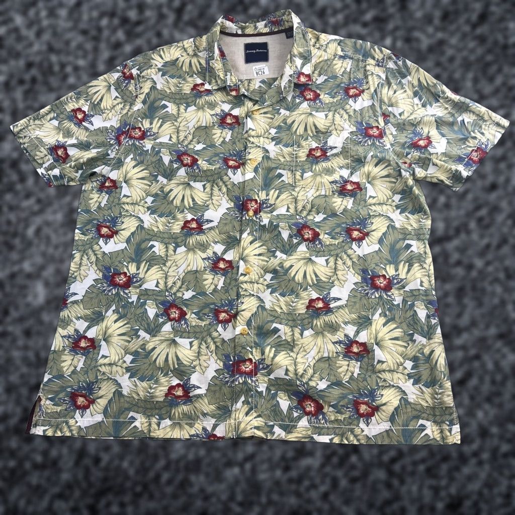 Tommy Bahama VINTAGE Tommy Bahama Shirt Mens 2XL Green Hawaiian Tropical Floral Camp Button Front Size US XXL / EU 58 / 5 - 1 Thumbnail