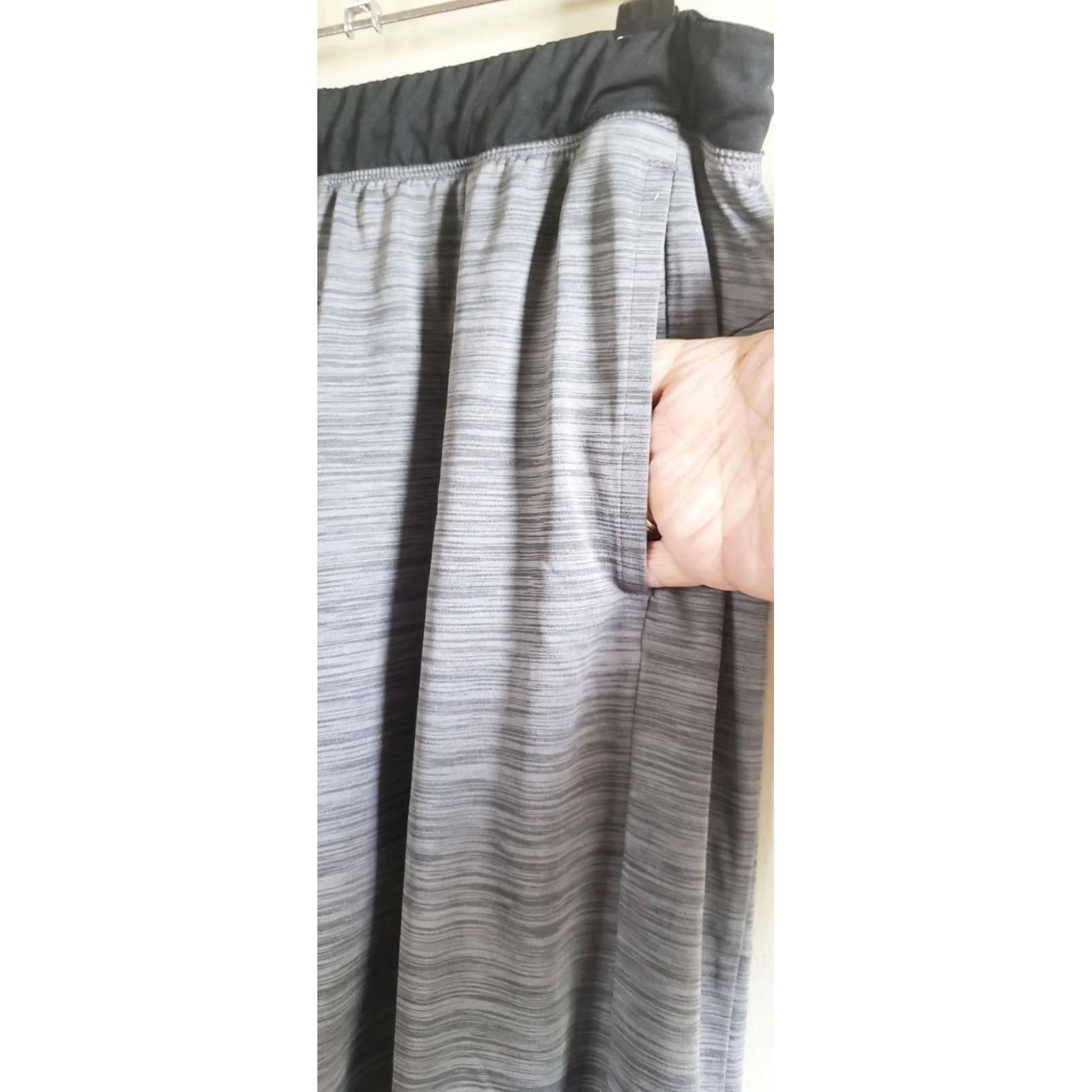 Adidas Adidas Climalite Mens Athletic Shorts Size Medium Drawstring Heather Grey Size US 29 - 2 Thumbnail
