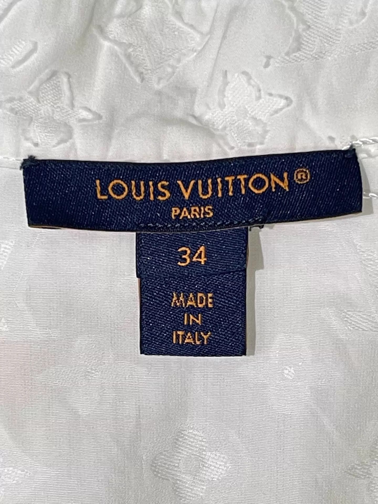 Louis Vuitton LV Women's Stand Collar Sleeveless Blouse Full Logo Print Size XS / US 0-2 / IT 36-38 - 5 Thumbnail