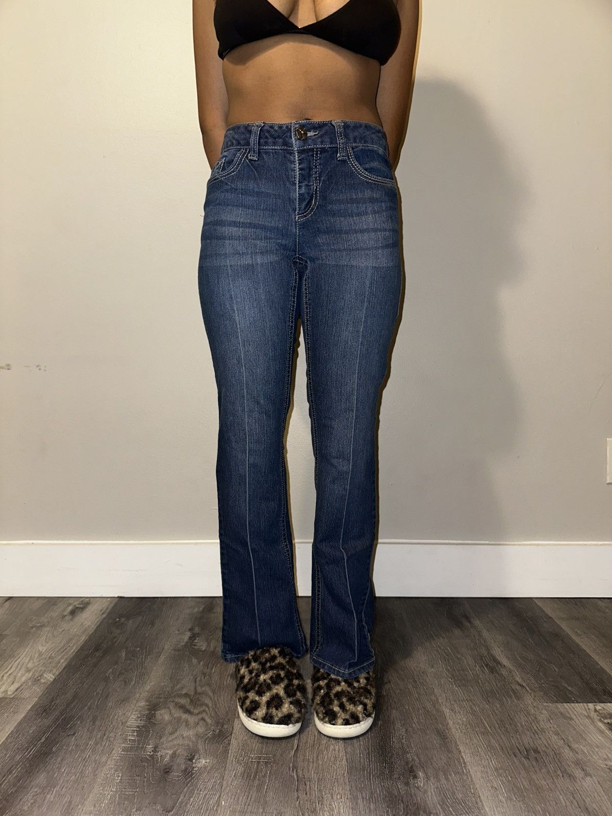 Faded Glory Low Rise Bootcut Embellished Jeans by Faded Glory Size 28" / US 6 / IT 42 - 1 Thumbnail