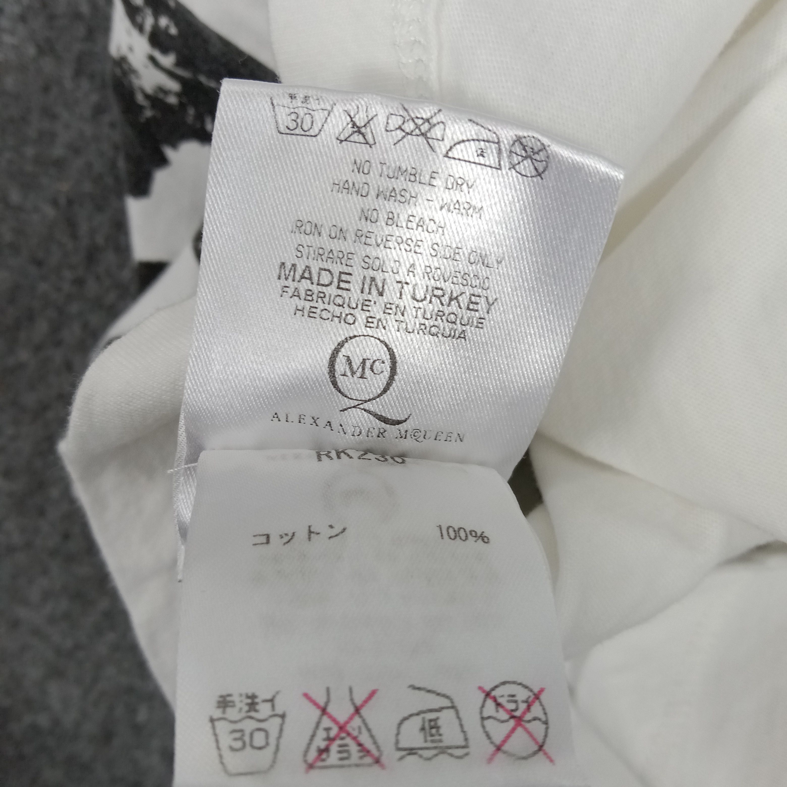 Alexander McQueen × MCQ × Vintage The McQs MC Queen Alexander McQueen Tshirt Size S / US 4 / IT 40 - 9 Thumbnail