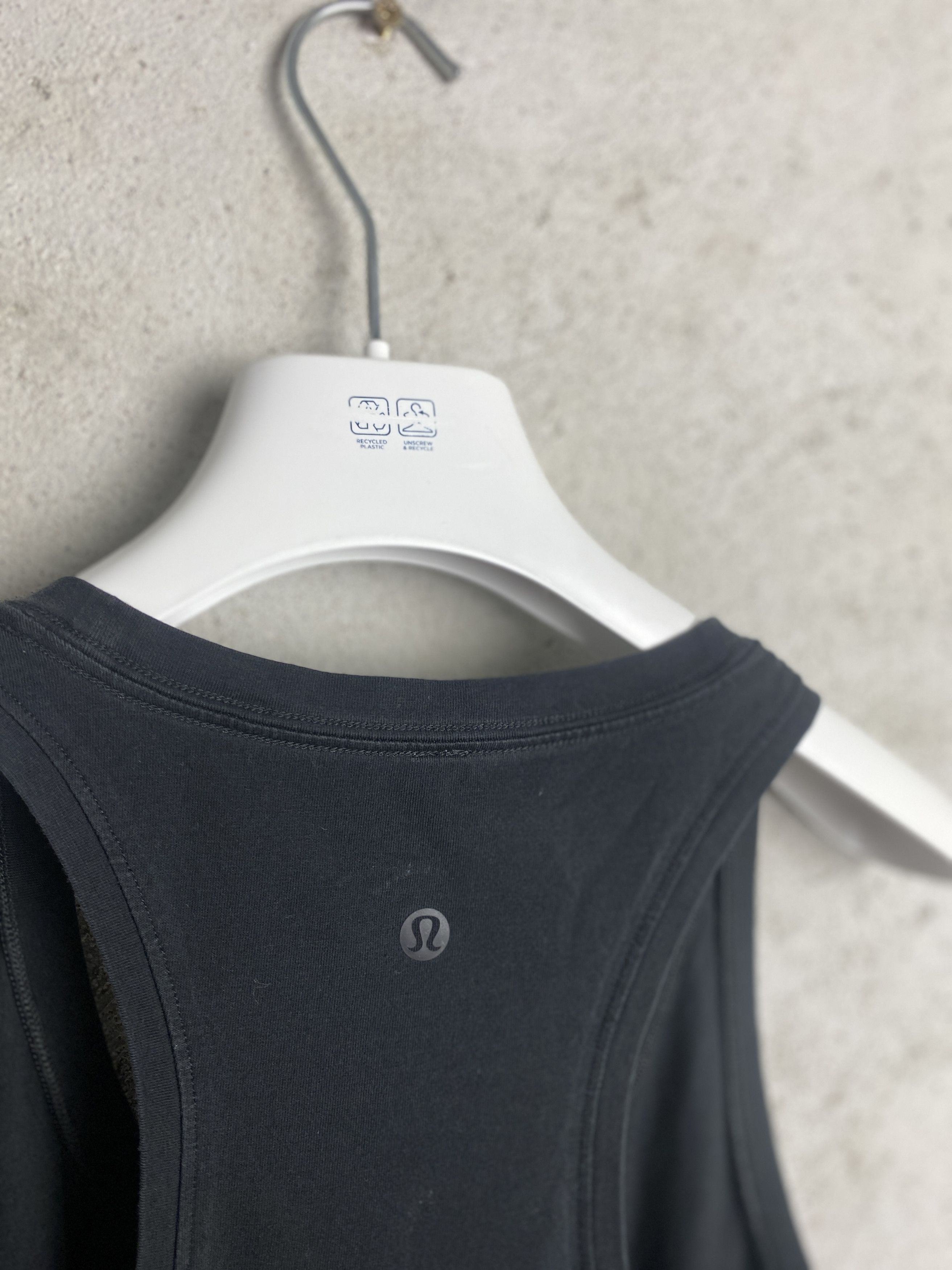 Lululemon Lululemon tank top t-shirtt ee pilates yoga gym sport Size M / US 6-8 / IT 42-44 - 5 Thumbnail