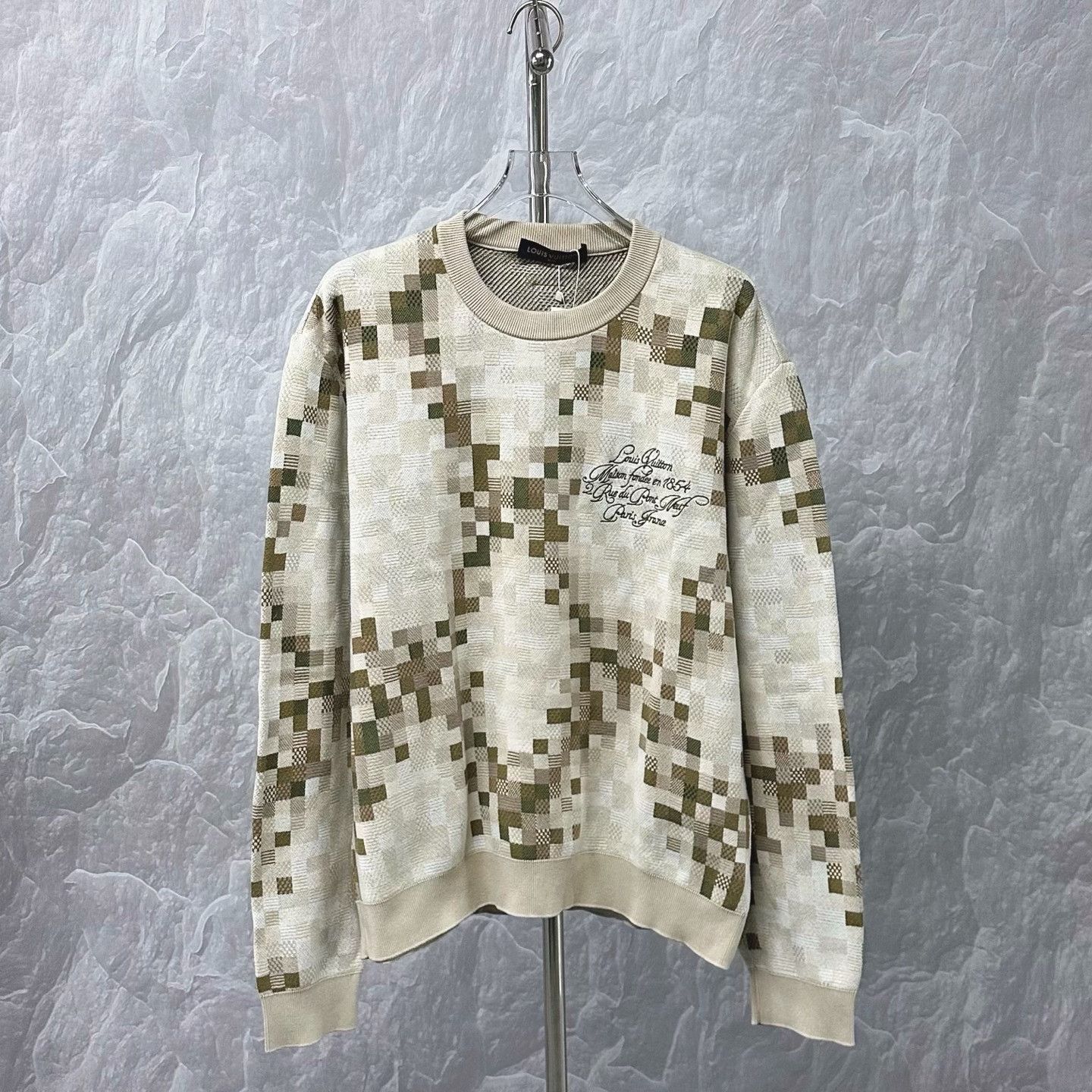 Louis Vuitton louis vuitton ss25 camo mosaic sweatshirt Size US XXL / EU 58 / 5 - 1 Thumbnail