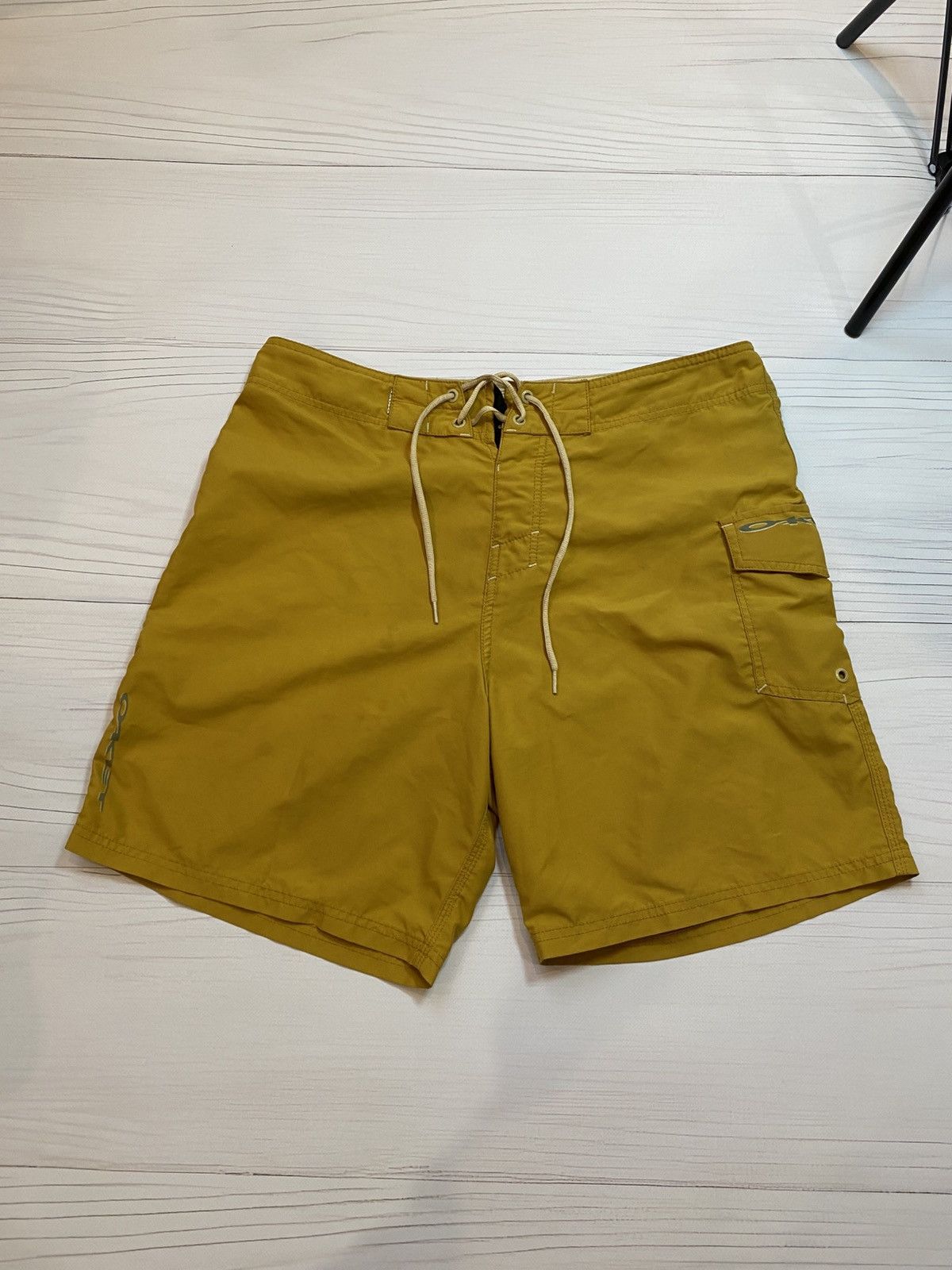 Oakley Oakley gorpcore surf y2k big logo shorts Surf Skate Outdoor Size US 34 / EU 50 - 1 Thumbnail