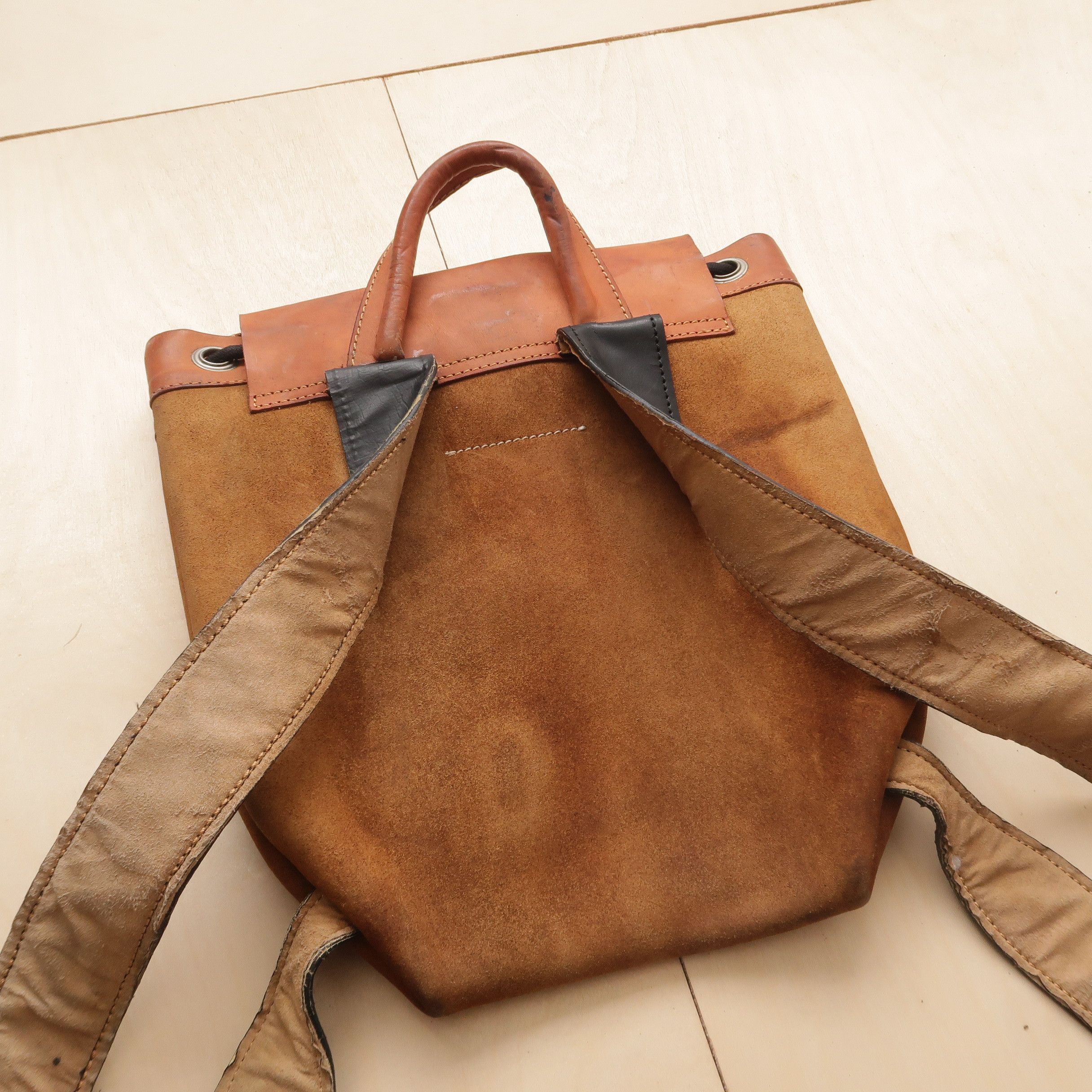 Maison Margiela FW 2018 Leather Backpack Military Distressed Size ONE SIZE - 18 Thumbnail