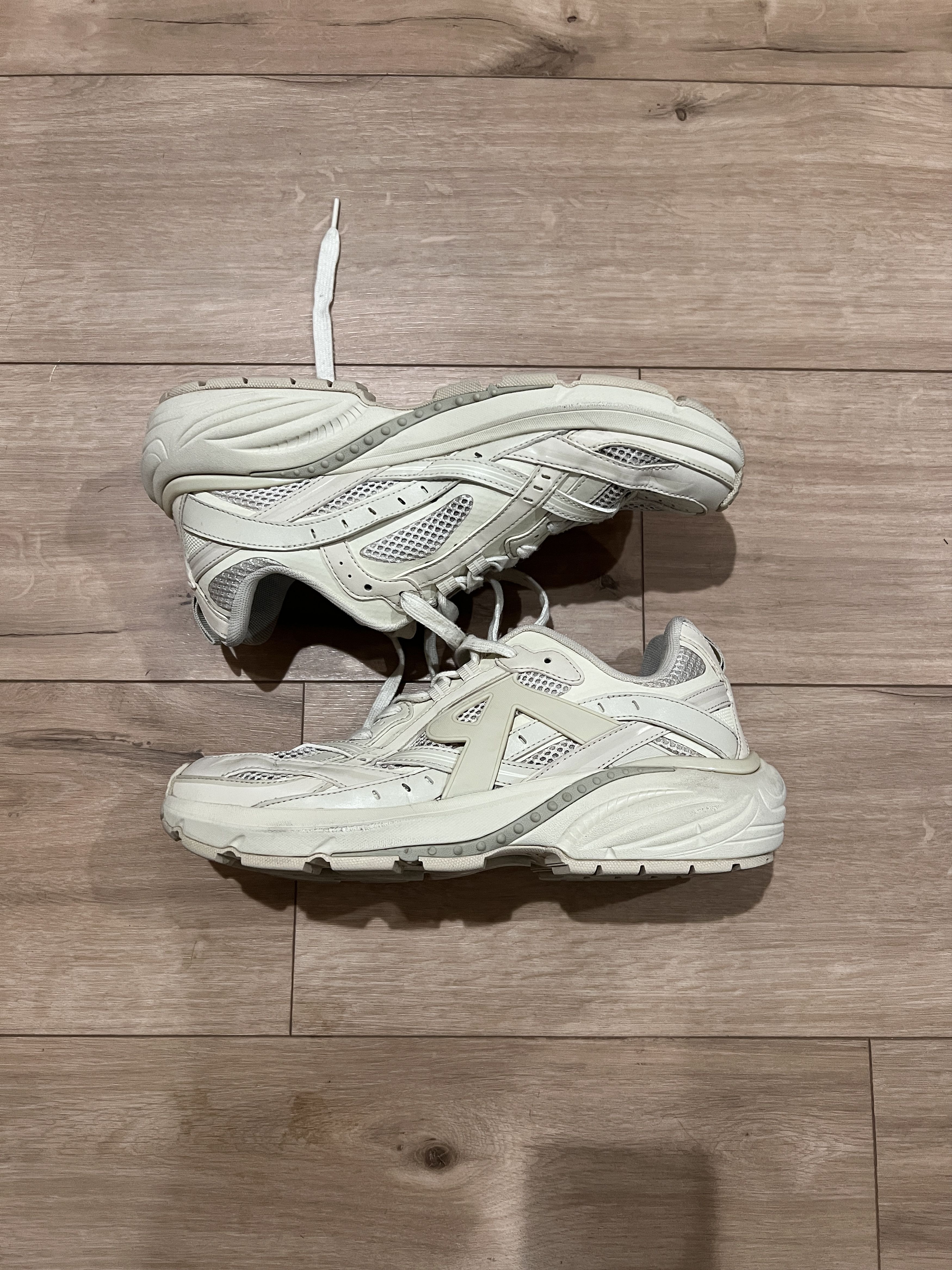 Represent Clo. Represent Storm Runner Sneakers Off White Size 10.5 Size US 10.5 / EU 43-44 - 2 Thumbnail