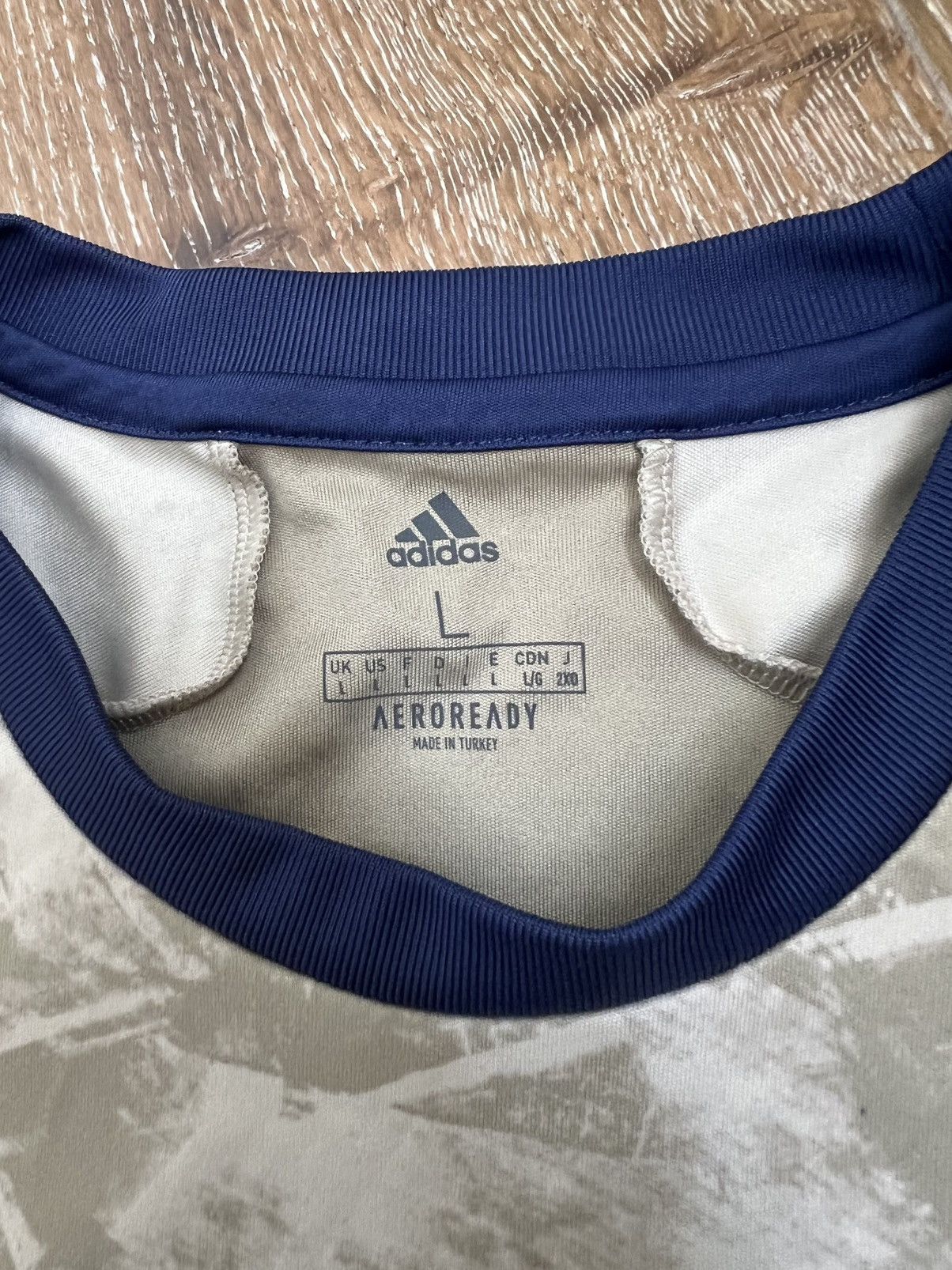 Adidas Adidas FENERBAHCE TURKEY soccer football kit jersey Size US L / EU 52-54 / 3 - 3 Thumbnail