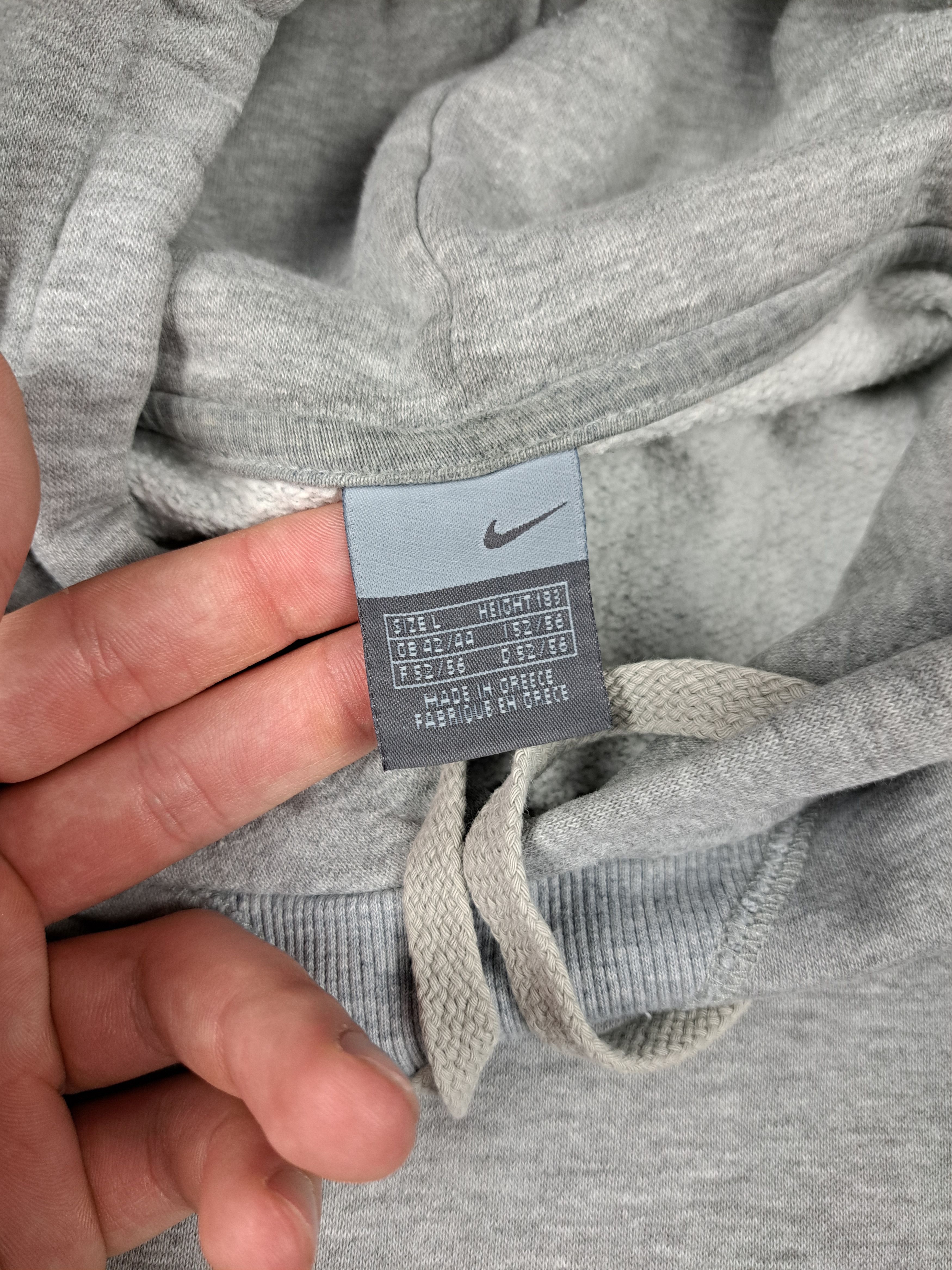 Nike VTG 00s Nike Mini Swoosh Boxy Basic Hoodie y2k Grey Size US L / EU 52-54 / 3 - 4 Thumbnail