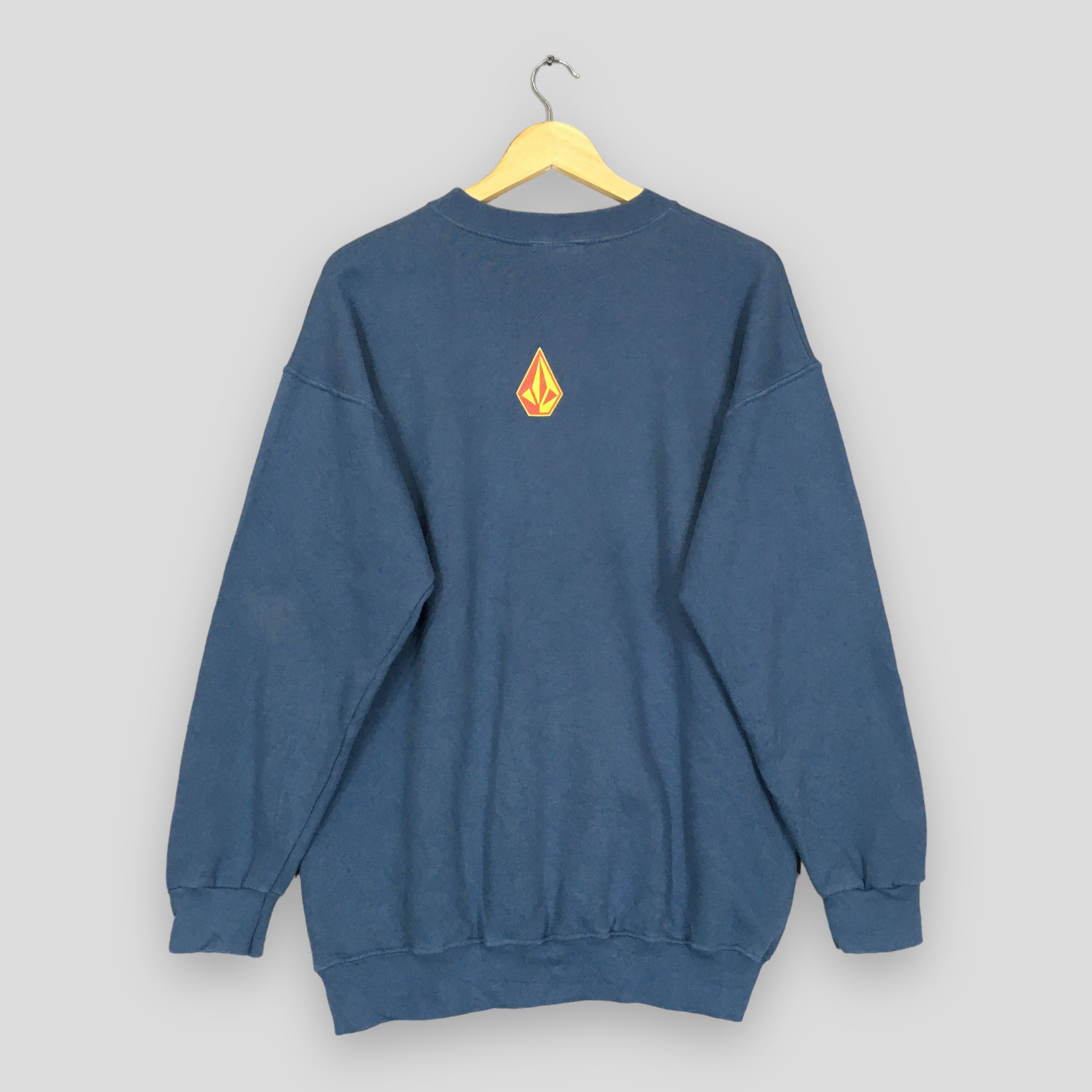 Vintage × Volcom Vintage Volcom Stone Skateboarding Sweatshirt Medium Size US M / EU 48-50 / 2 - 7 Thumbnail
