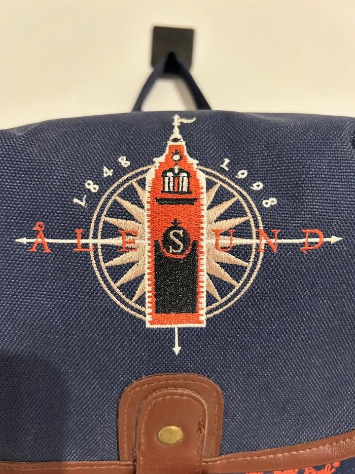 Vintage Unique blue backpack from Norway Size ONE SIZE - 3 Thumbnail