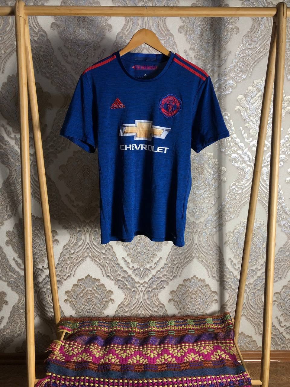 Adidas VINTAGE ADIDAS FC MANCHESTER UNITED ENGLAND SOCCER JERSEY Size US M / EU 48-50 / 2 - 1 Thumbnail