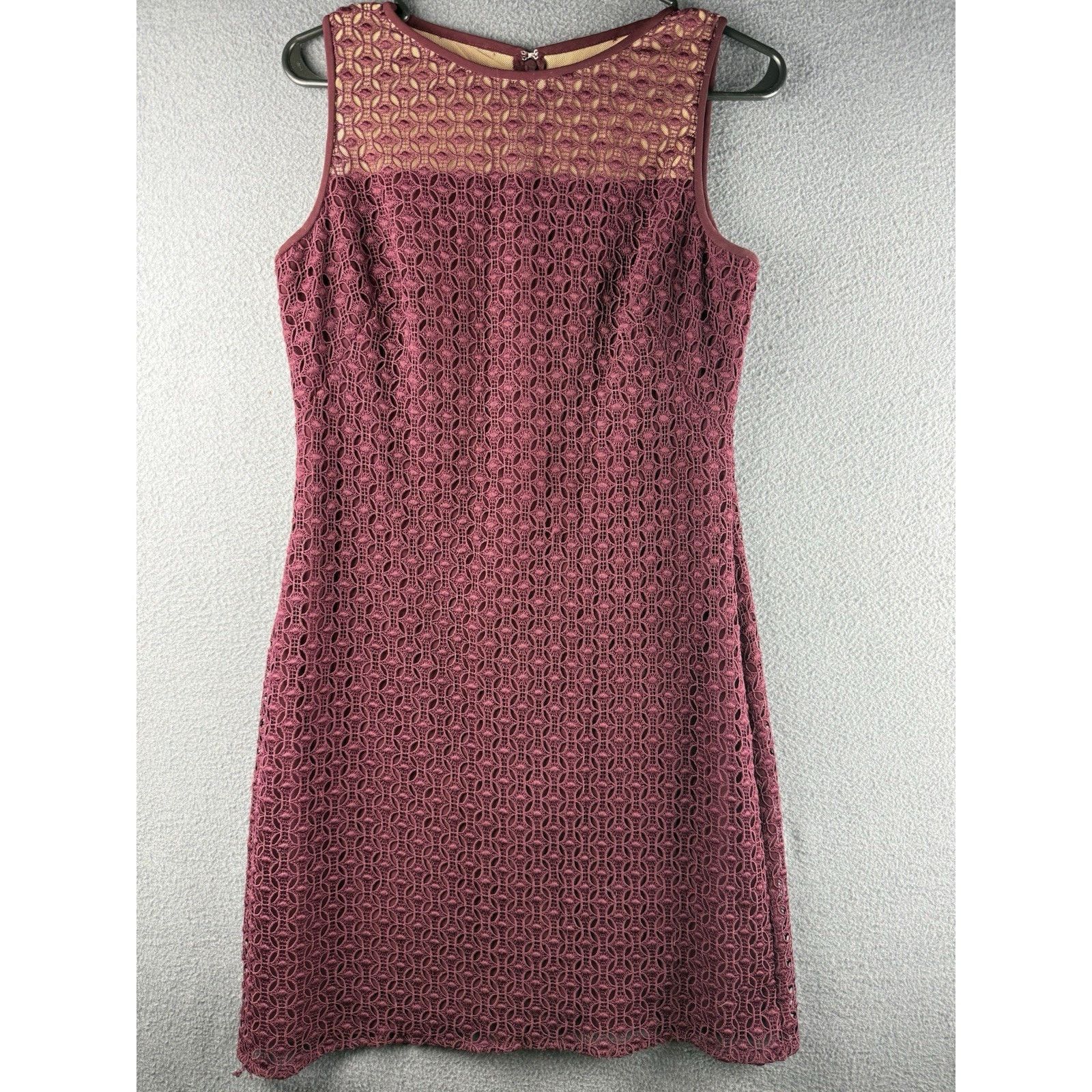 Lauren Ralph Lauren Lauren Ralph Lauren Maroon Lace Eyelet Dress Lined size 6 Size M / US 6-8 / IT 42-44 - 1 Thumbnail